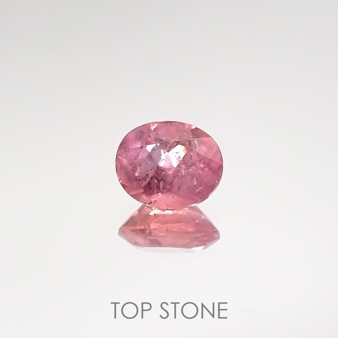 ペツォッタイト(ラズベリル)(宝石名ペツォッタイト) マダガスカル産 0.338ct ソ付(彩珠)[210711800]4.8×3.9mm前後