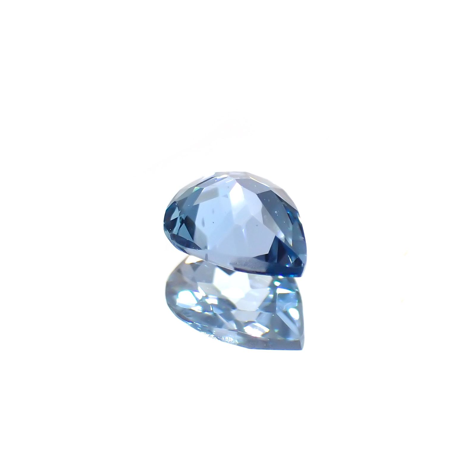 サンタマリアアクアマリン(宝石名アクアマリン) ブラジル産 0.18ct 識別済[210812640]4.9×3.7mm前後
