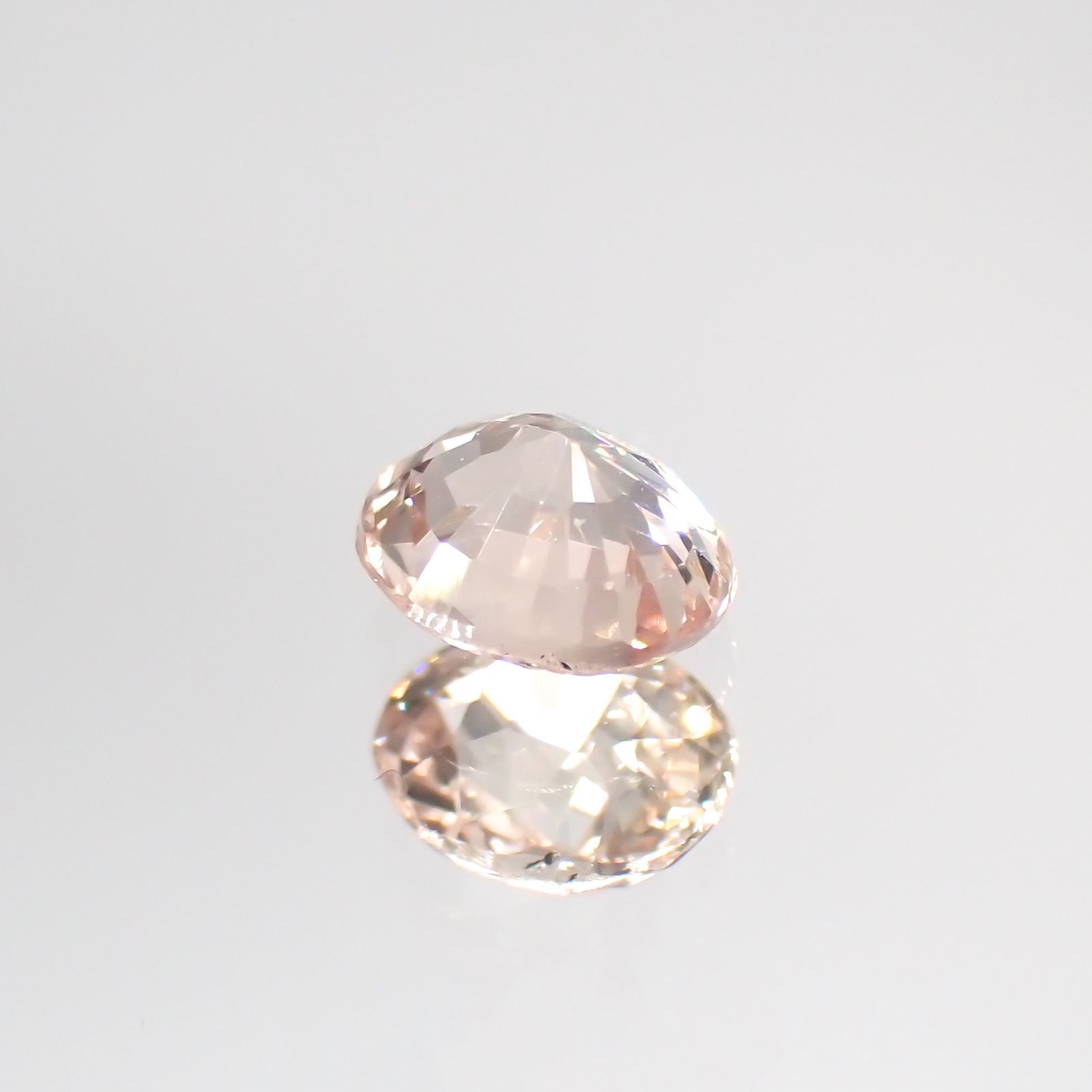 ピンクサファイア(宝石名ピンク・サファイア) マダガスカル/スリランカ産 0.51ct 識別済[210712557]4.9×4.1mm前後