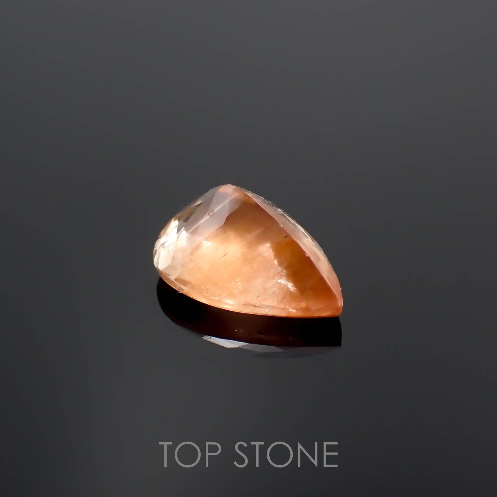 サンストーンスキャポライト(宝石名シーン・スキャポライト)タンザニア産 2.04ct 識別済[221219278]10.7x7.6mm前後