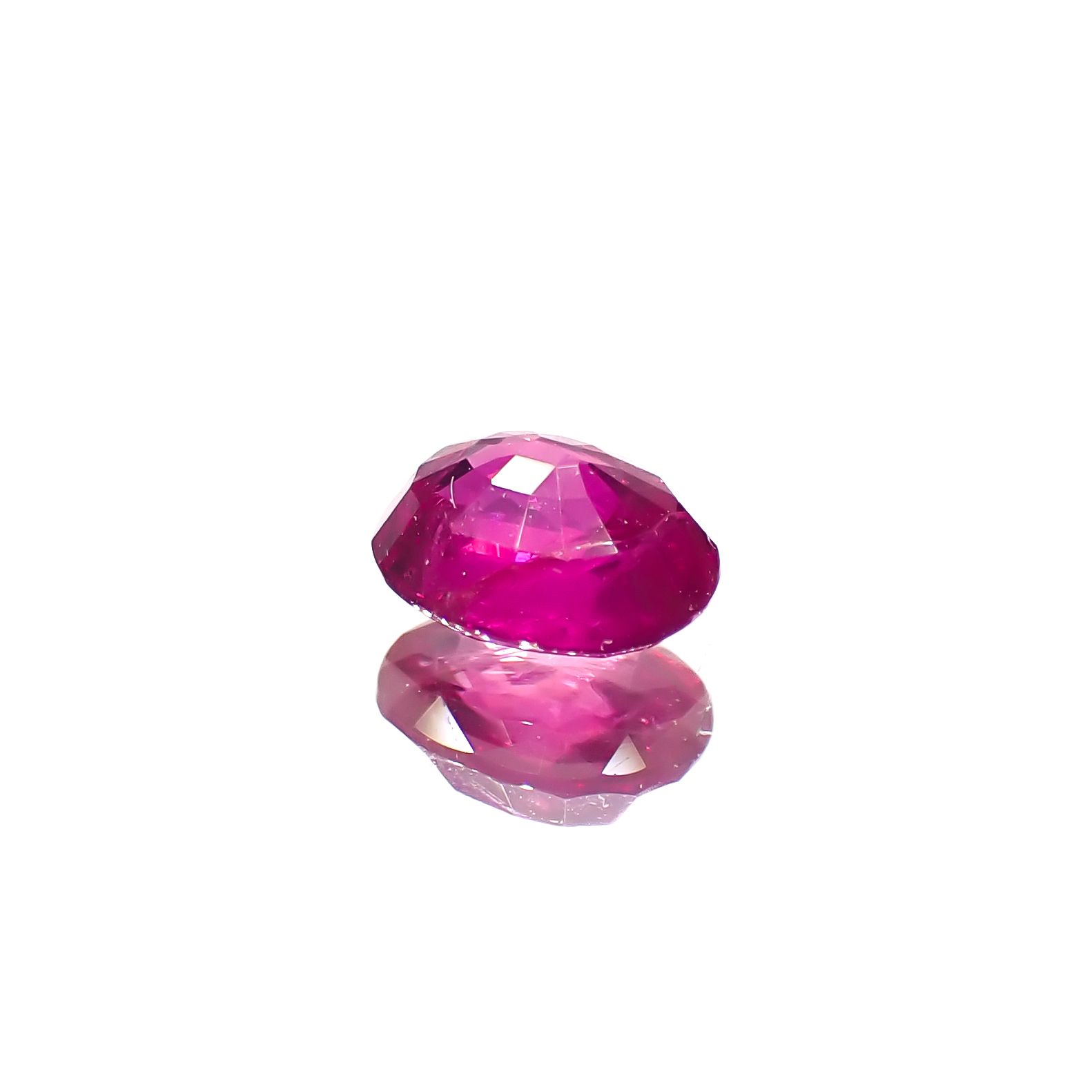 ルビー 非加熱 ビルマ産 0.37ct[240628047]4.5x3.6mm前後