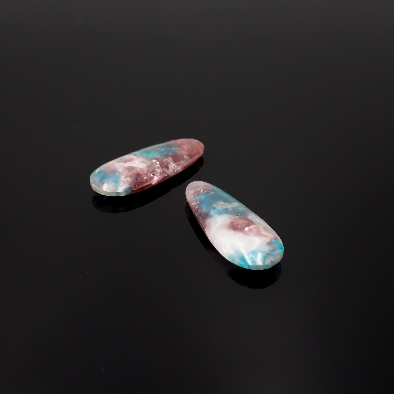 ◇リバーシブル・ペアセット◇バイカラーパライバトルマリンインクォーツ ブラジル産 12.78ct(2pcs合計)[231224453]23.8x9.6-9.7mm前後