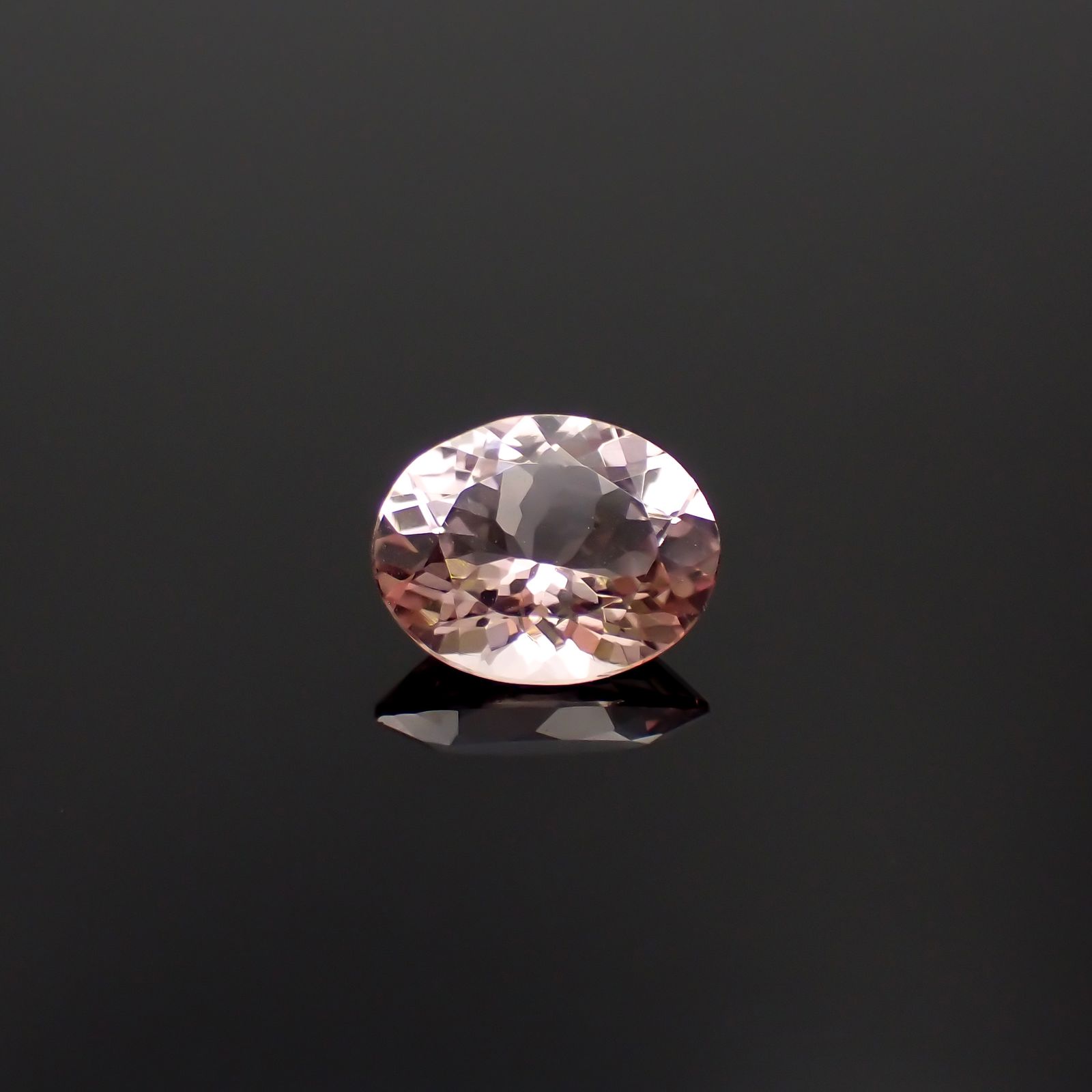 モルガナイト ブラジル/モザンビーク産 2.09ct[231224875]10.1x8.1mm前後