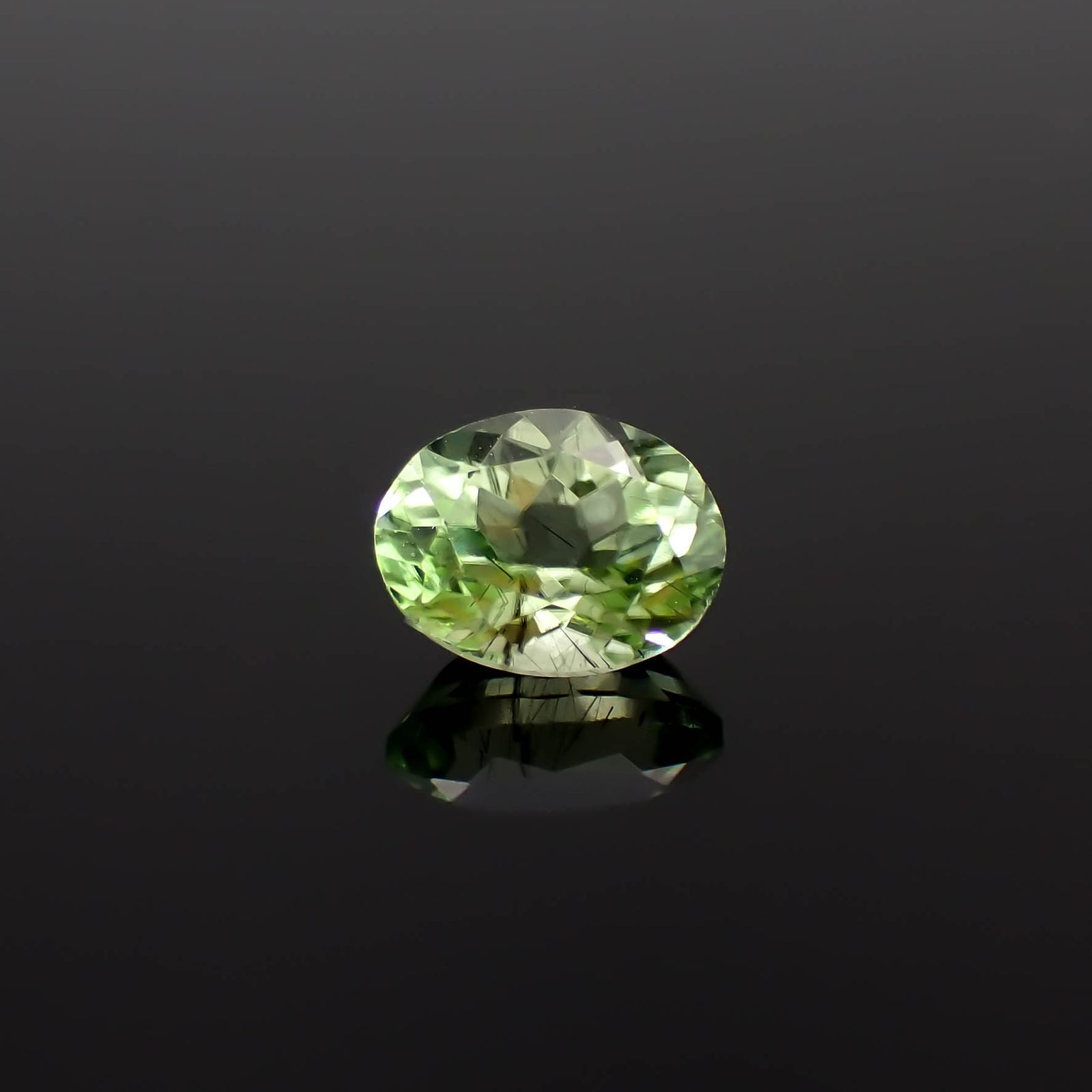ルドウィジャイトインペリドット パキスタン産 1.61ct[240728521]8x6.3mm前後