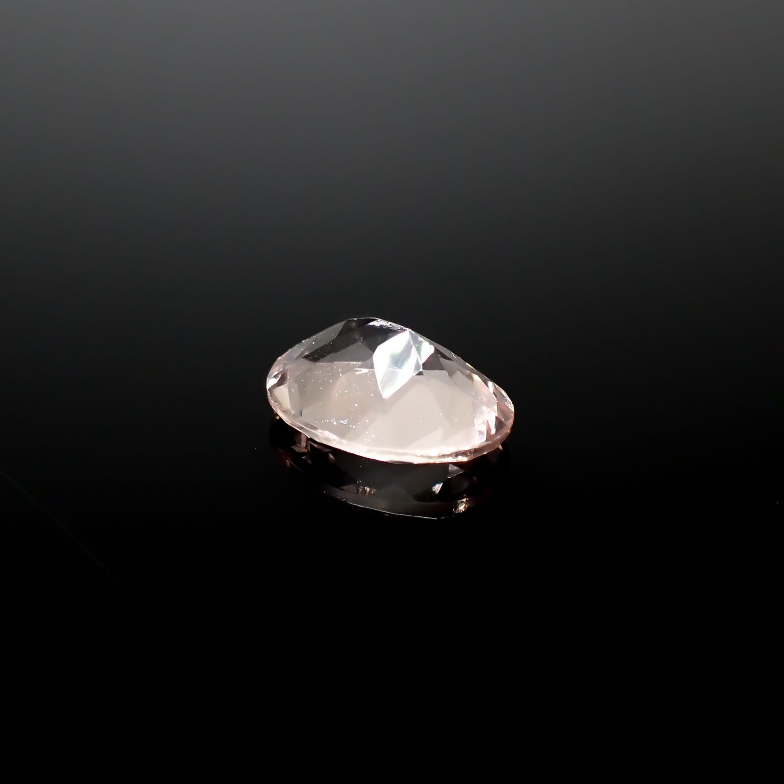 モルガナイト モザンビーク/ブラジル産 0.66ct[240326782]7x5.1mm前後