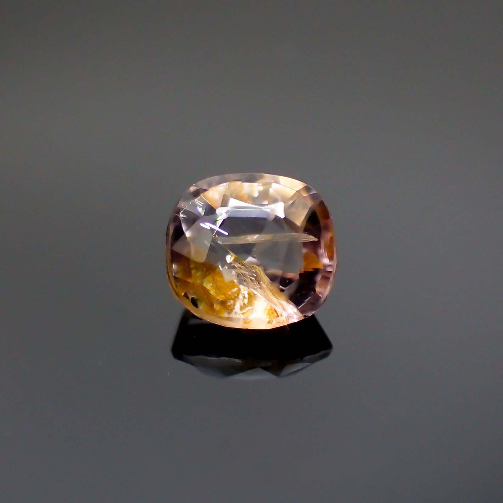 ポードレッタイト(宝石名ポードレッタイト)ビルマ産 0.365ct ソ付(彩珠)[230722812]4.7x4.5mm前後