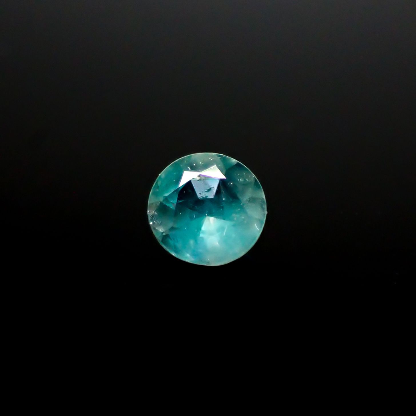 シルキーアレキサンドライト ブラジル・ミナスジェライス州ヘマチタ鉱山産 0.23ct[240929057]3.7x3.7mm前後
