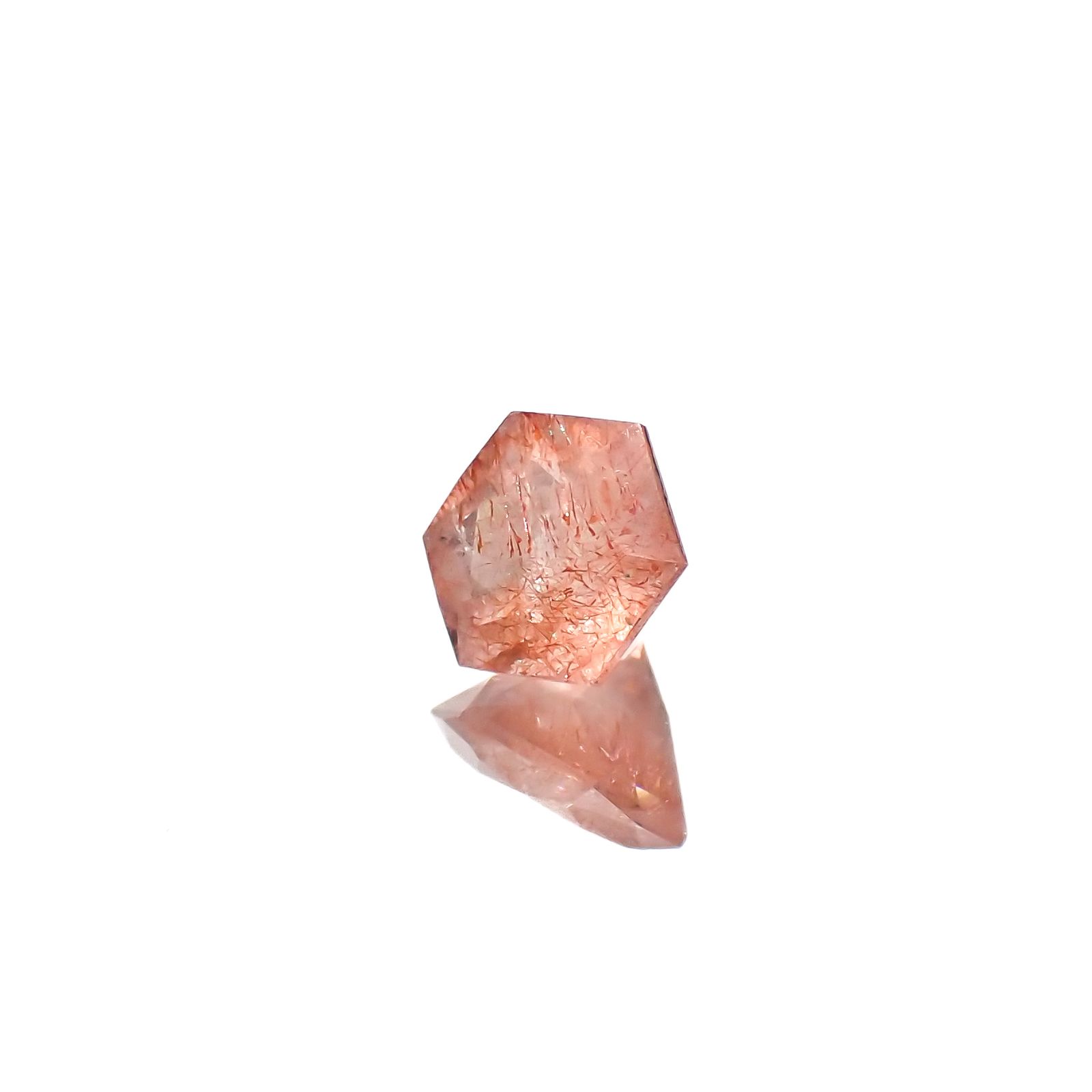 ◇ヘキサゴンカット◇ストロベリークォーツ カザフスタン産 0.72ct[240125486]5.6x5.5mm前後