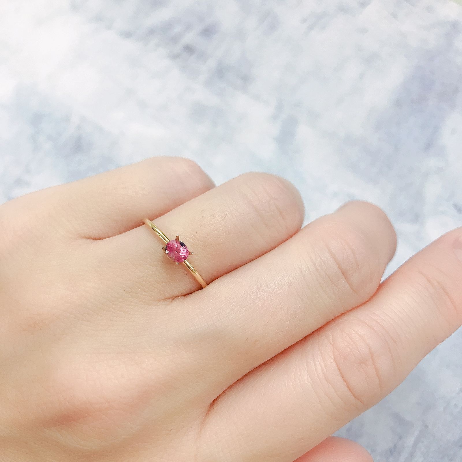 ウィンザーサファイア(宝石名サファイア)タンザニア・ウィンザー産 0.28ct 識別済[220616155]4x3.2mm前後