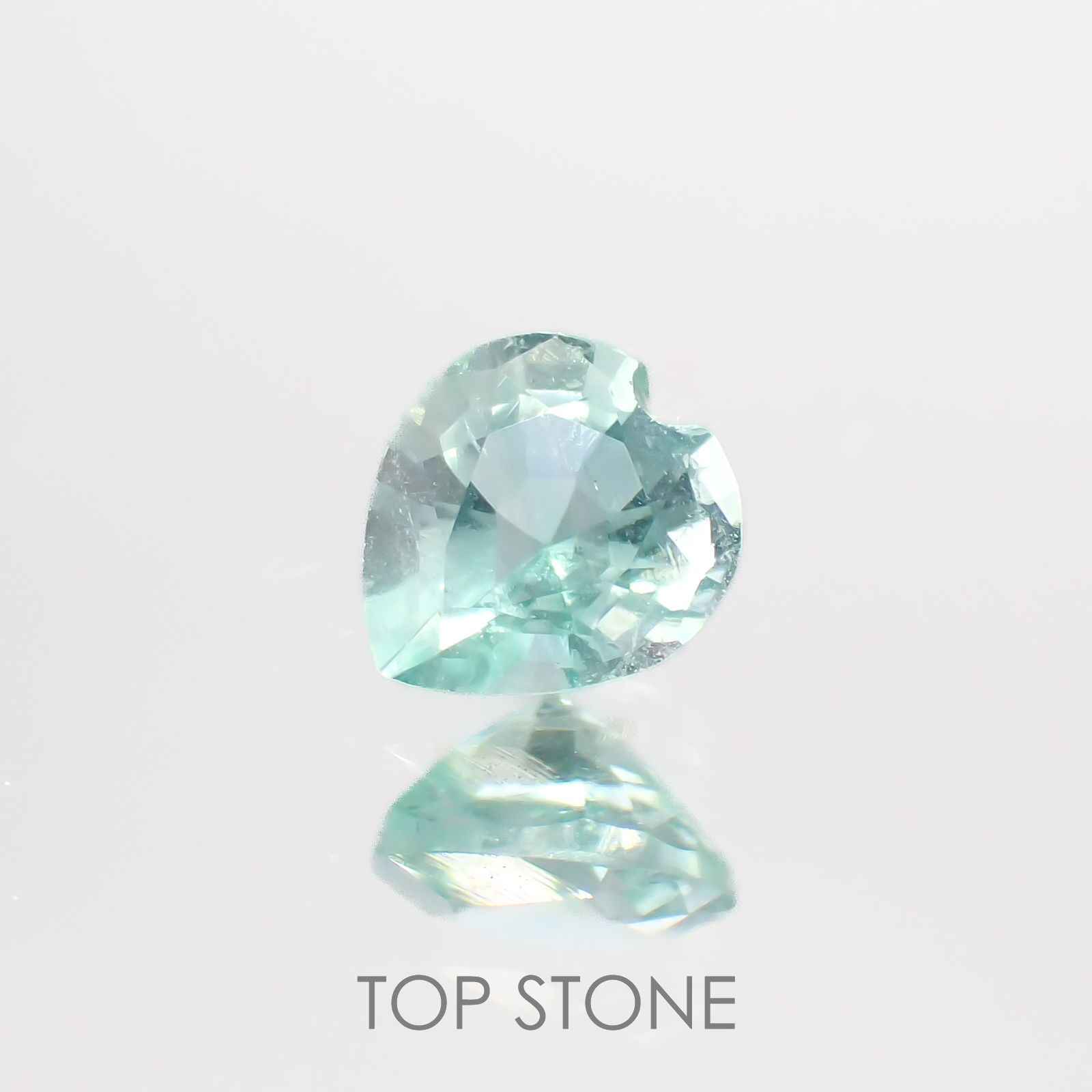 ミントベリル(宝石名グリーン・ベリル)ブラジル産 0.28ct 識別済[220817555]4.6x4.3mm前後
