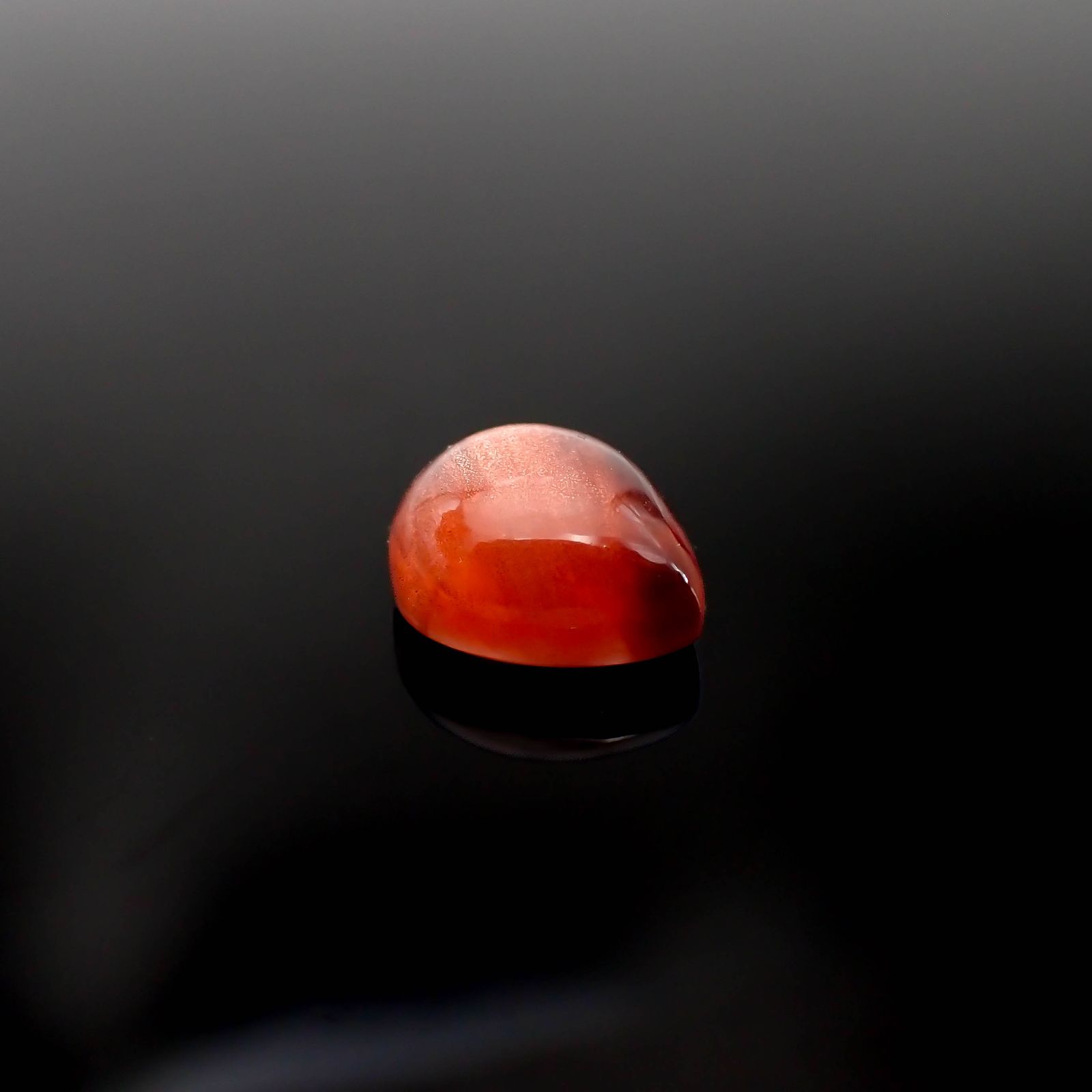 オレゴンサンストーン アメリカ・オレゴン州産 6.38ct[230722683]12.9x10.7mm前後
