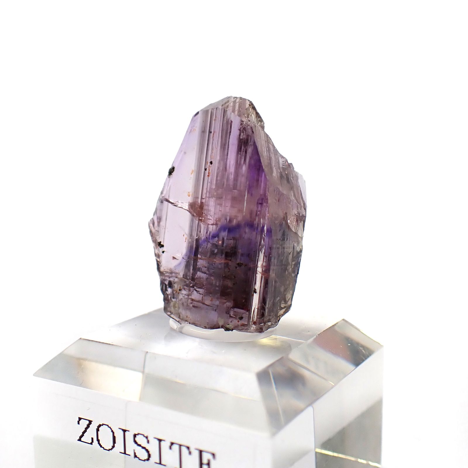 バイカラーゾイサイト原石 タンザニア産 アクリル台座付き 36.32ct(7.26g) / 11x17.9x26.5mm前後 [260632370]