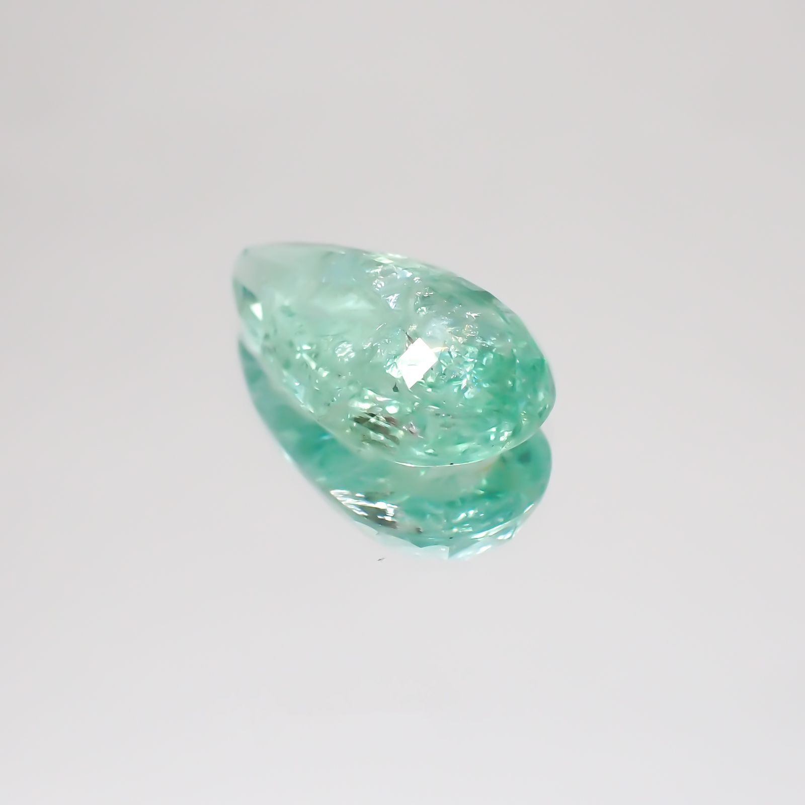 パライバトルマリン(宝石名トルマリン/別名パライバ・トルマリン) モザンビーク産 3.783ct ソ付(宝貴協)[21019383]14.8×8.1mm前後