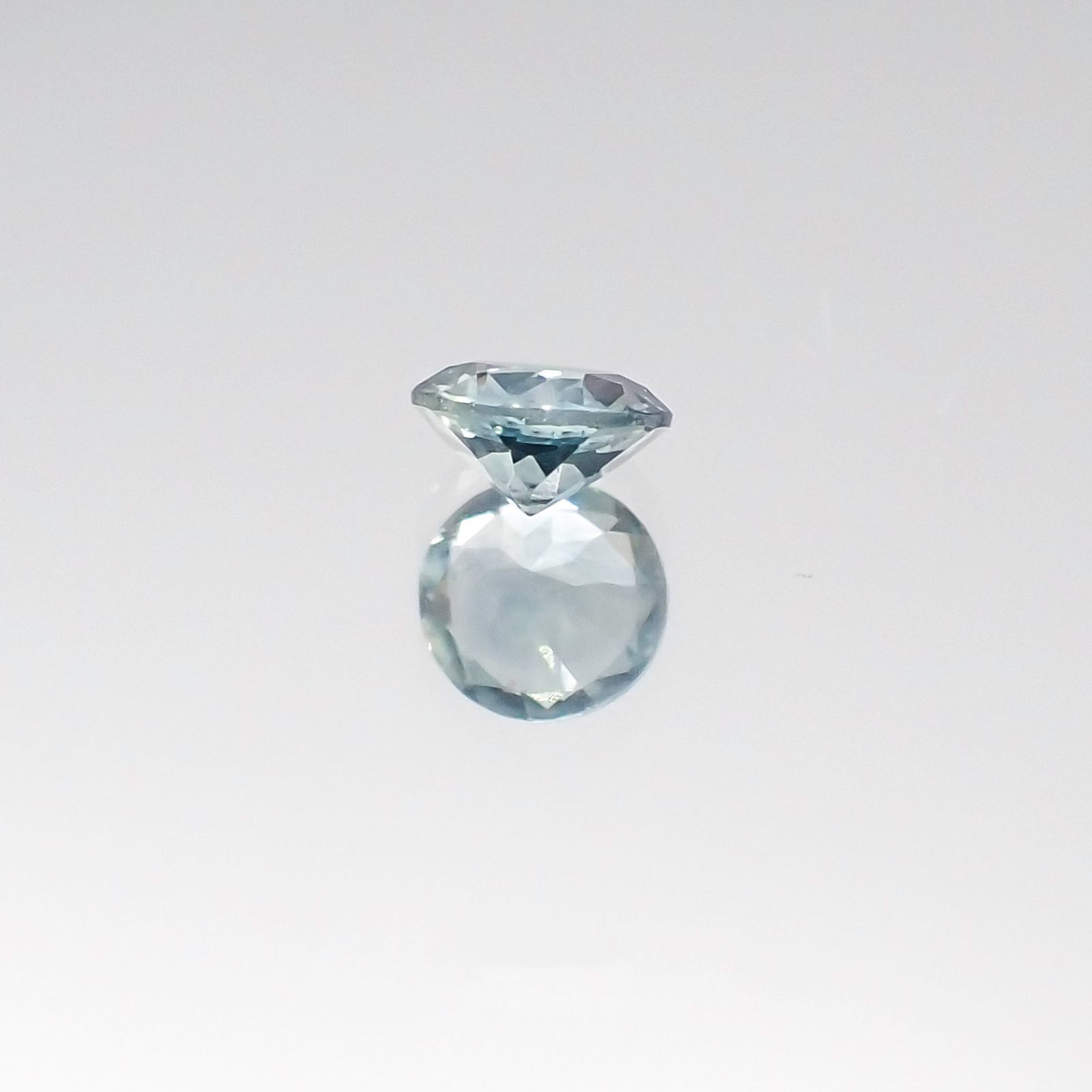 モンタナサファイア アメリカ産 ルース 0.3ct[20096051]4.1×4.1mm前後 | TOP STONE(トップストーン)