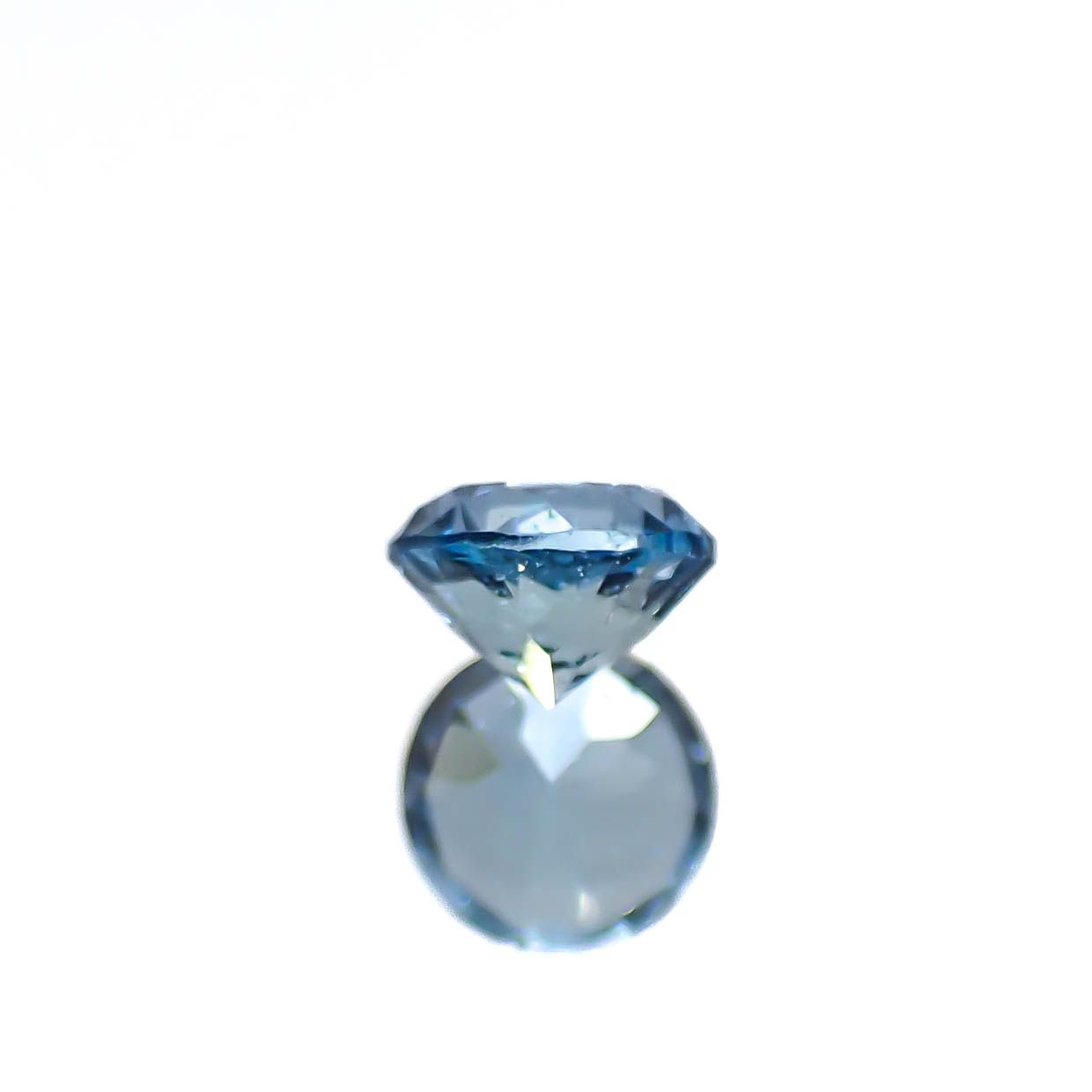 サンタマリアアクアマリン ブラジル産 0.34ct [250329933]4.5x4.5mm前後