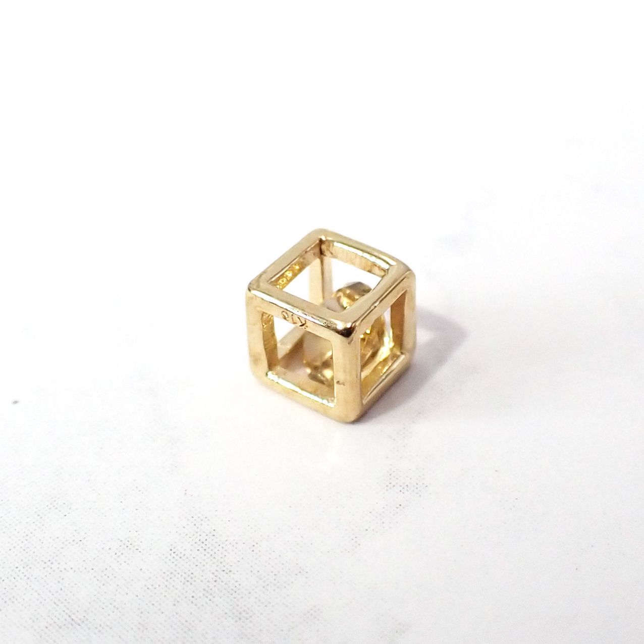 ◇K18 Reinette（レネット）◇シトリン | キューブボックスデザイン [チャーム/ペンダントトップ※チェーン別売り]