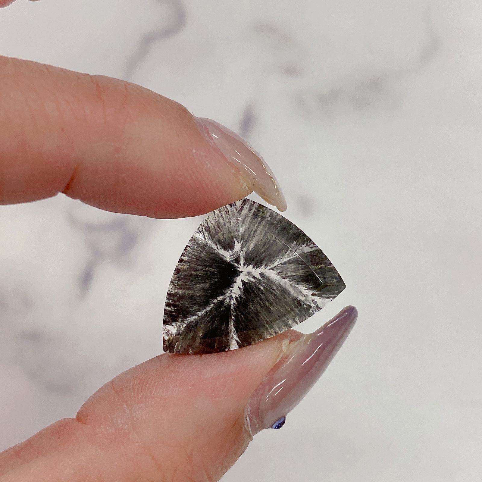 トラピッチェクォーツ ブラジル・ミナスジェライス産(偏光板2枚付き) 9.46ct[20063235]19.5×15.9mm前後