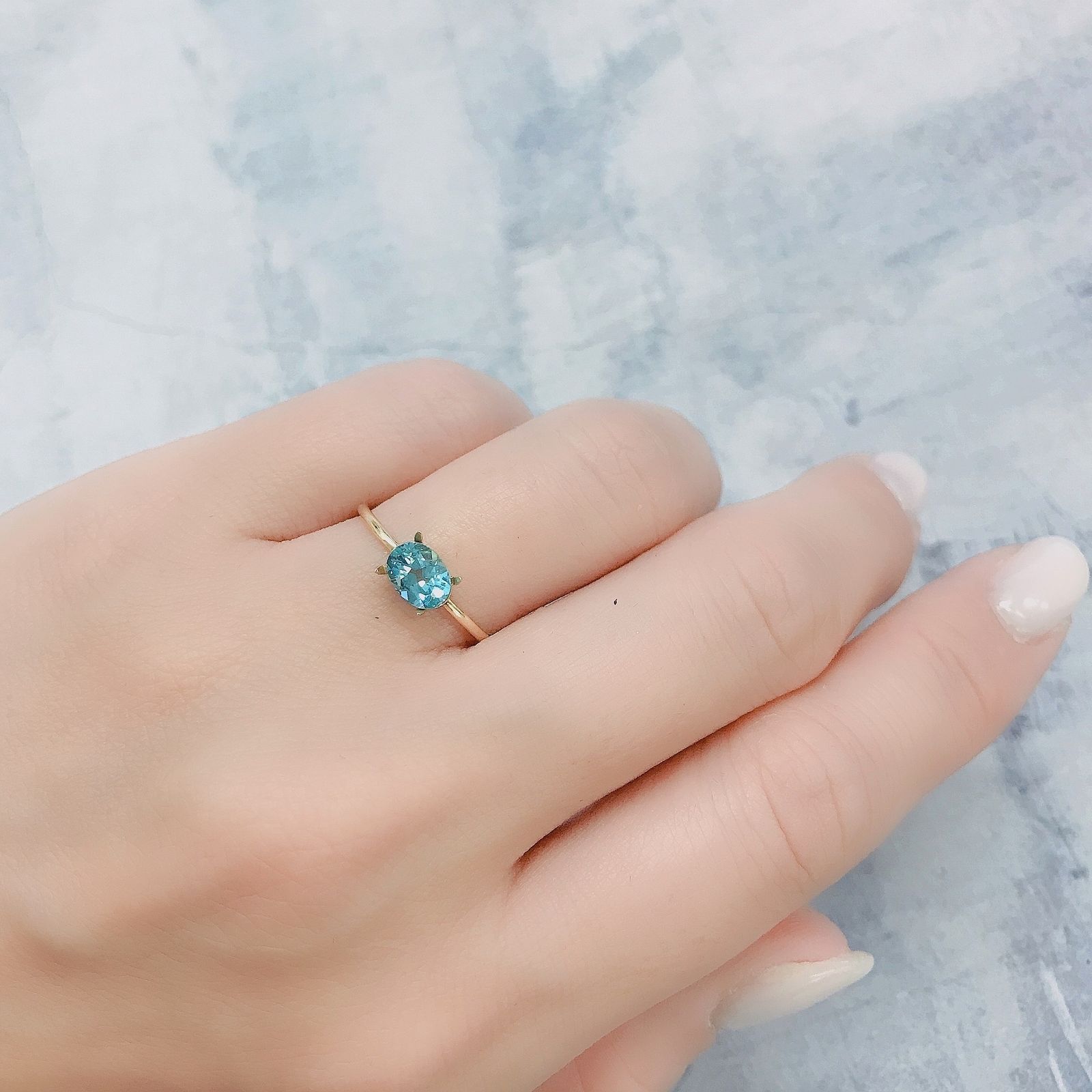 アパタイト(宝石名アパタイト)マダガスカル産 0.66ct 識別済[220616387]6.2x4.6mm前後