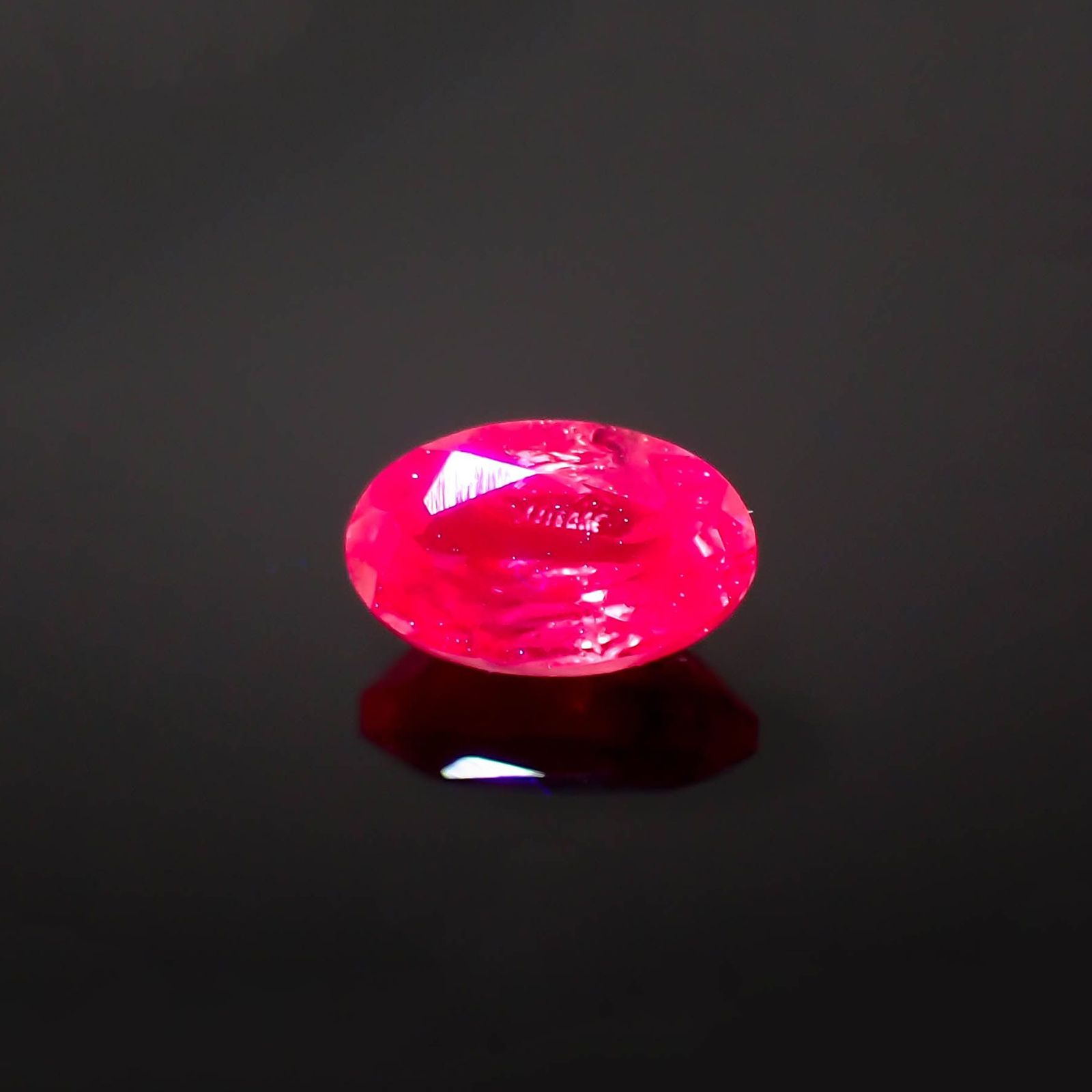 ウィンザーサファイア タンザニア・ウィンザー産 0.38ct [251219588]5.2x3.1mm前後