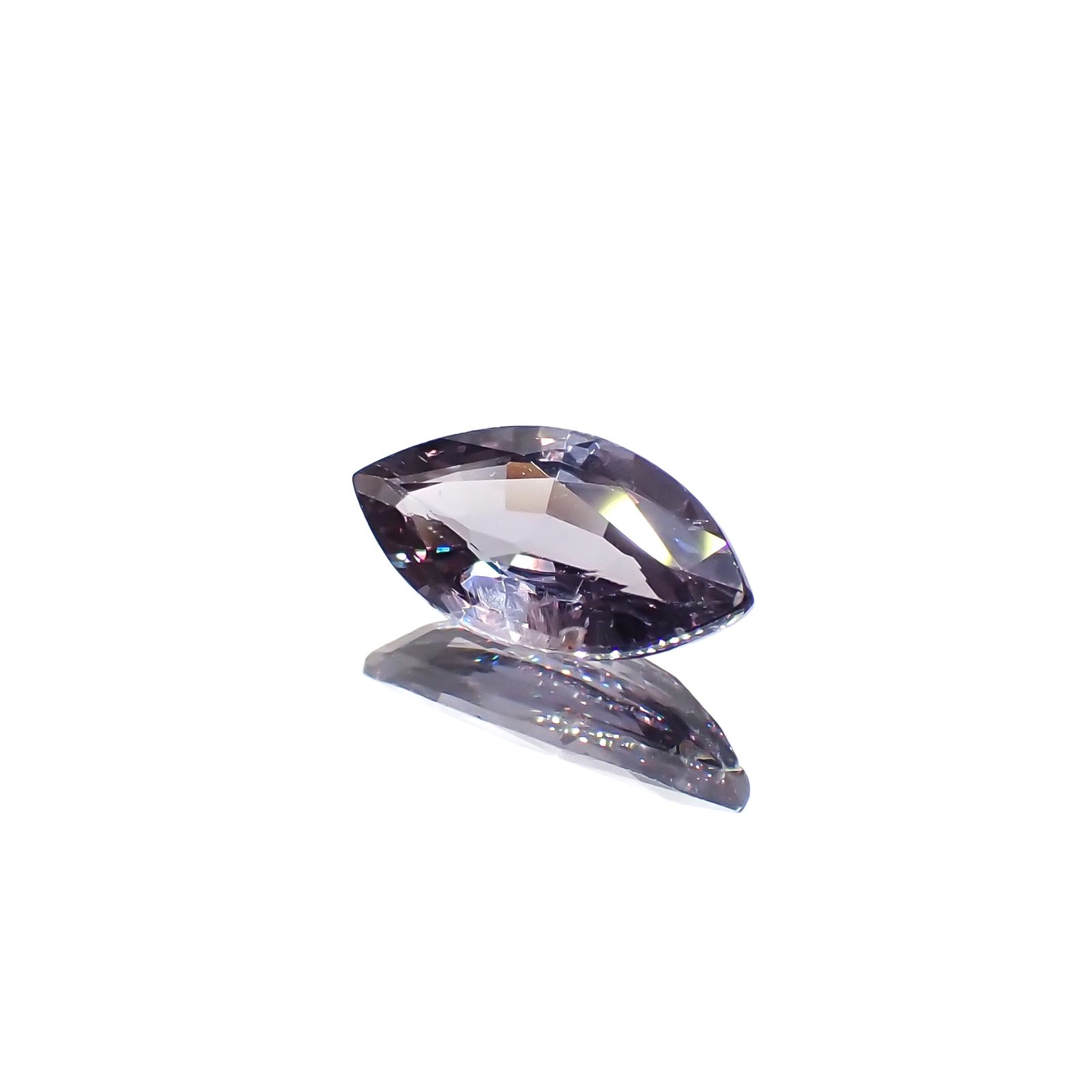 ベキリーブルーガーネット（カラーチェンジガーネット アレキタイプ）(宝石名ガーネット)マダガスカル・ベキリー産 1.25ct 識別済[231224533]10.3x5.2mm前後