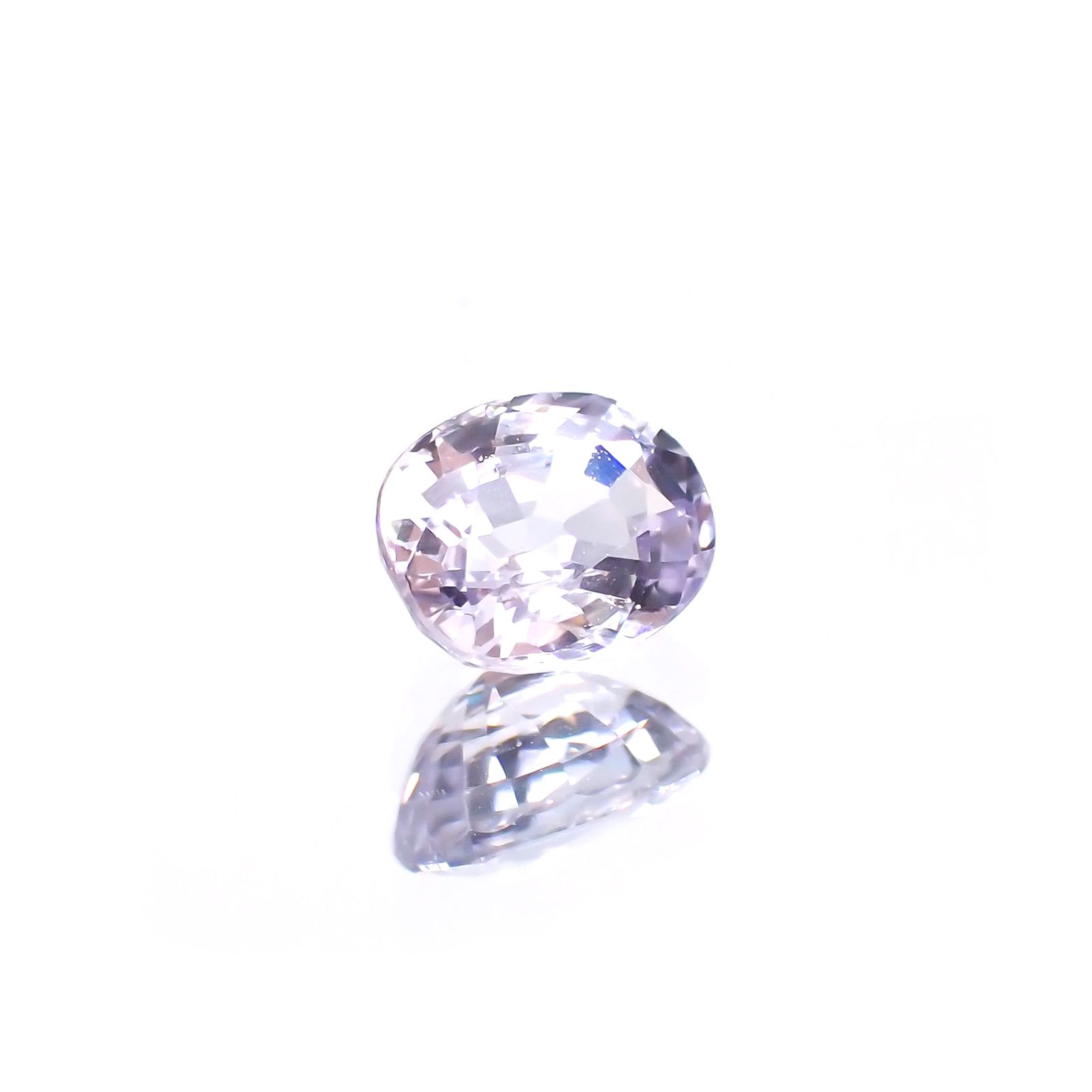 ラベンダーサファイア(宝石名サファイア) マダガスカル/スリランカ産 0.97ct 識別済[210912510]6.2×5mm前後