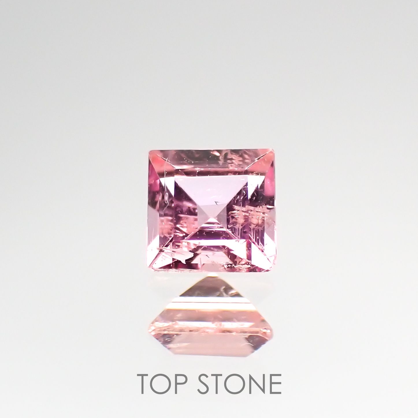 ペツォッタイト(ラズベリル)(宝石名ペツォッタイト) マダガスカル産 0.23ct ソ付(彩珠)[210812611]3.4×3.4mm前後