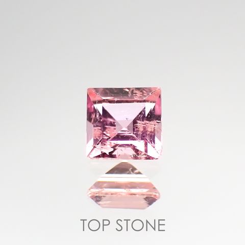 ペツォッタイト(ラズベリル)(宝石名ペツォッタイト) マダガスカル産 0.23ct ソ付(彩珠)[210812611]3.4×3.4mm前後