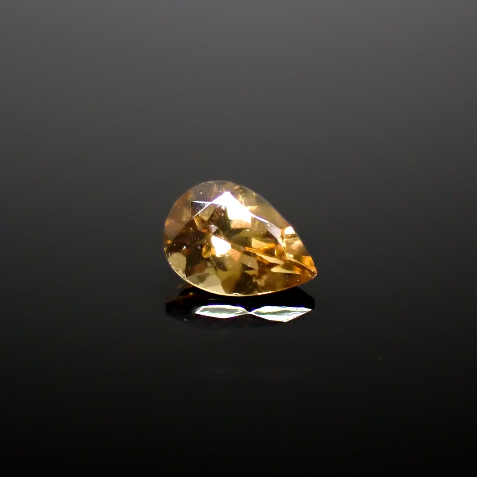 オレンジジルコン スリランカ/カンボジア産 1.13ct[240728527]7.5x5.1mm前後