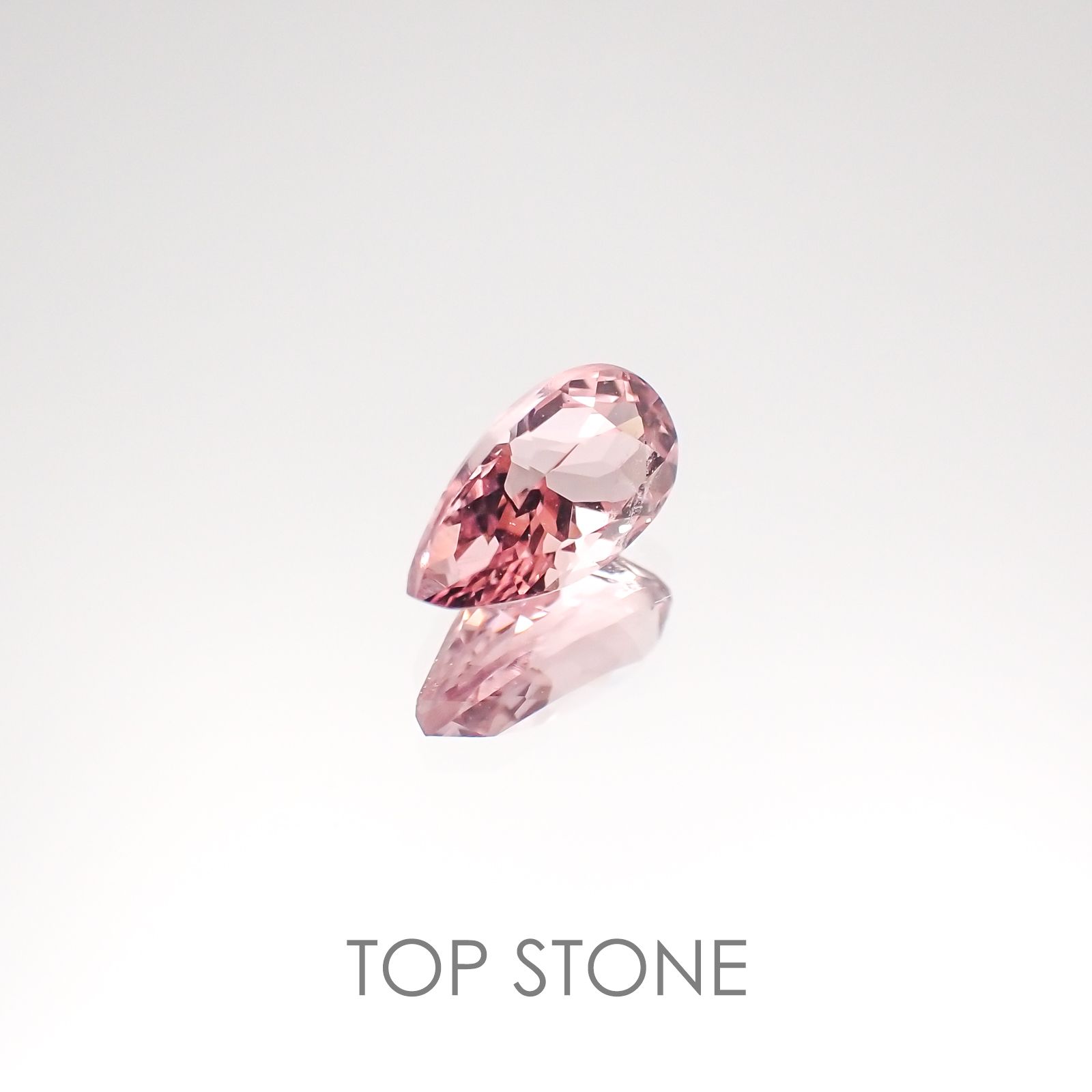 モルガナイト(宝石名モルガナイト) ナイジェリア産 0.83ct 識別済[20127417]8×4.5mm前後