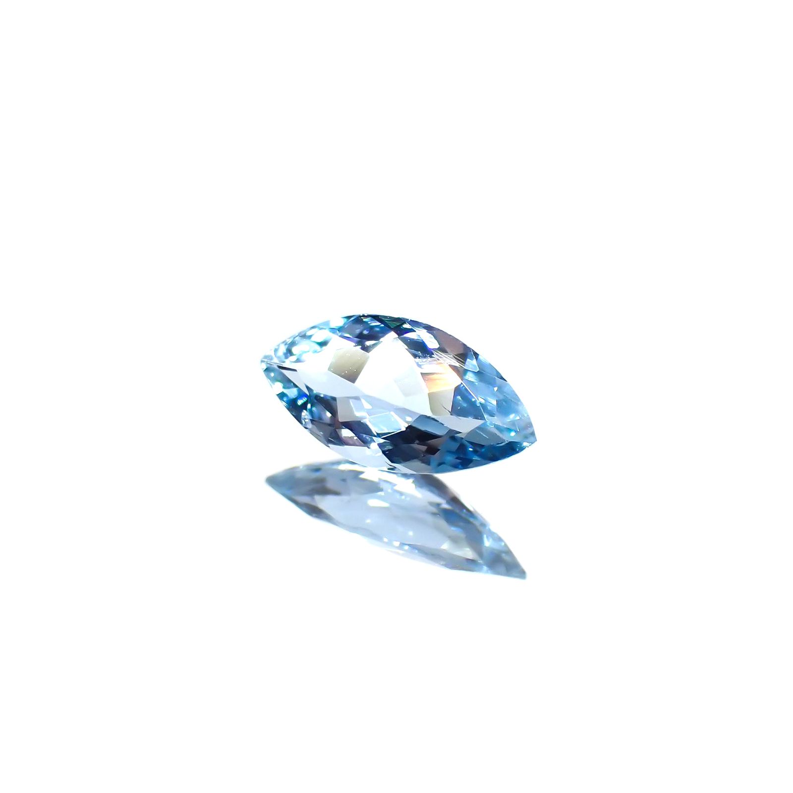 サンタマリアアクアマリン ブラジル産 0.40ct [220114048]7.5x4mm前後