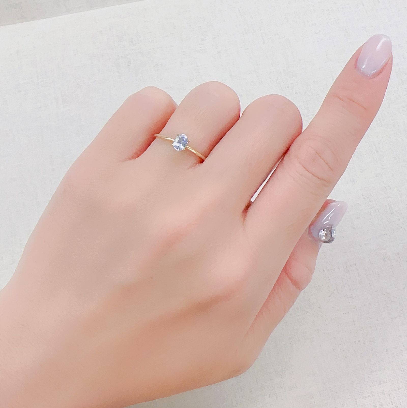 アイスブルーサファイア(宝石名サファイア)スリランカ/マダガスカル産 0.37ct 識別済[230421397]5x3.8mm前後