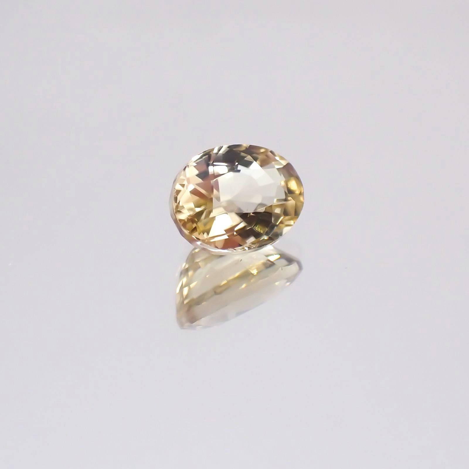 シンハライト(宝石名シンハライト)スリランカ産 1.24ct 識別済[231224400]7.2x5.4mm前後