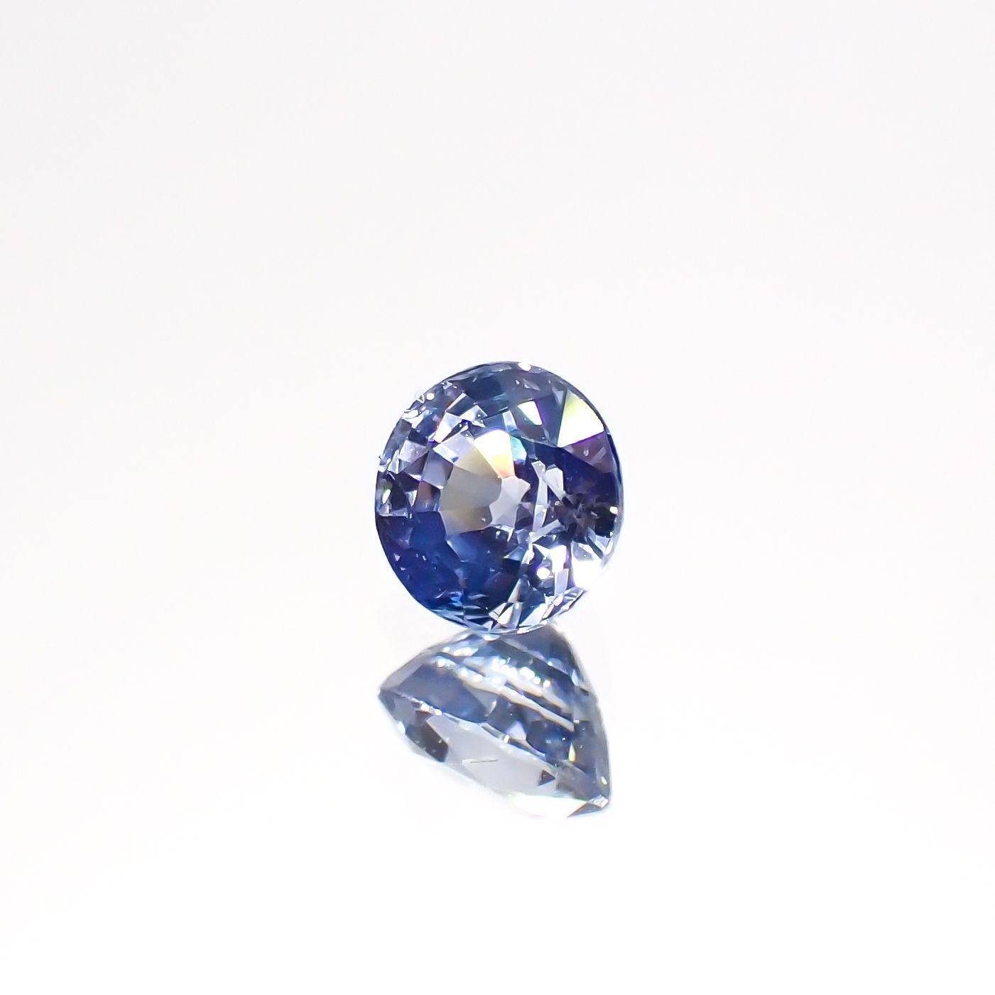 アイスブルーサファイア(宝石名サファイア)スリランカ/マダガスカル産 0.52ct 識別済[220515968]4.5x4.5mm前後