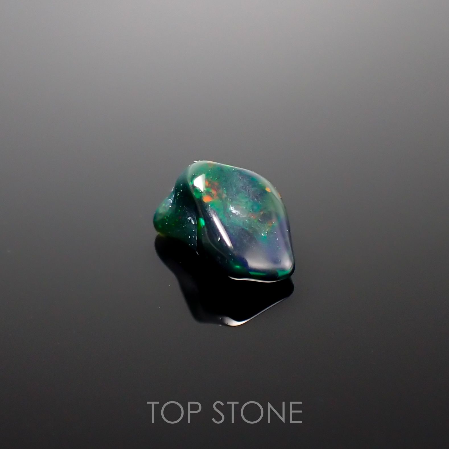 ◇バロック型◇ブラックオパール エチオピア産 ルース 0.98ct[210913240]9.4×5.8mm前後