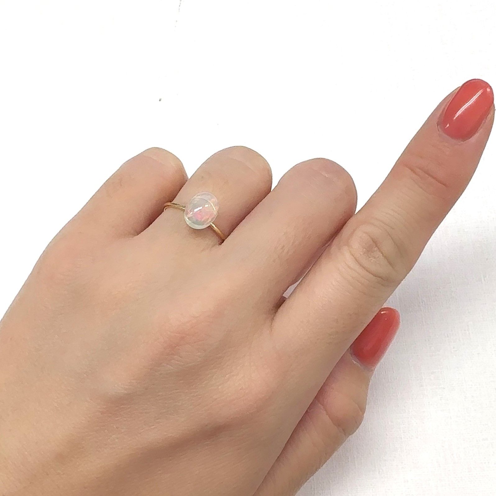 エチオピアオパール エチオピア産 1.23ct[240929031]9.2x7.1mm前後