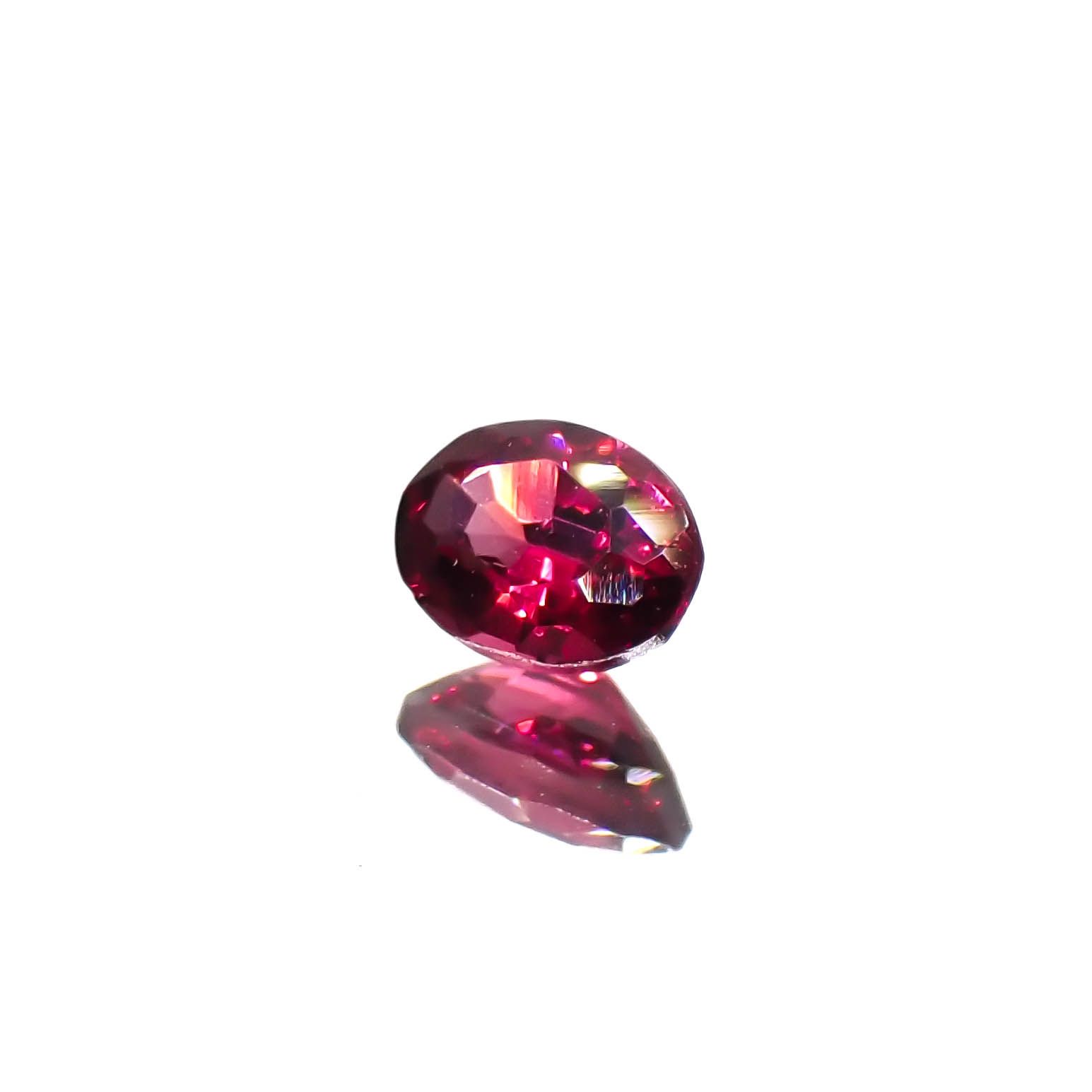 レッドスピネル ビルマ産 0.18ct[230722611]3.9x2.9mm前後