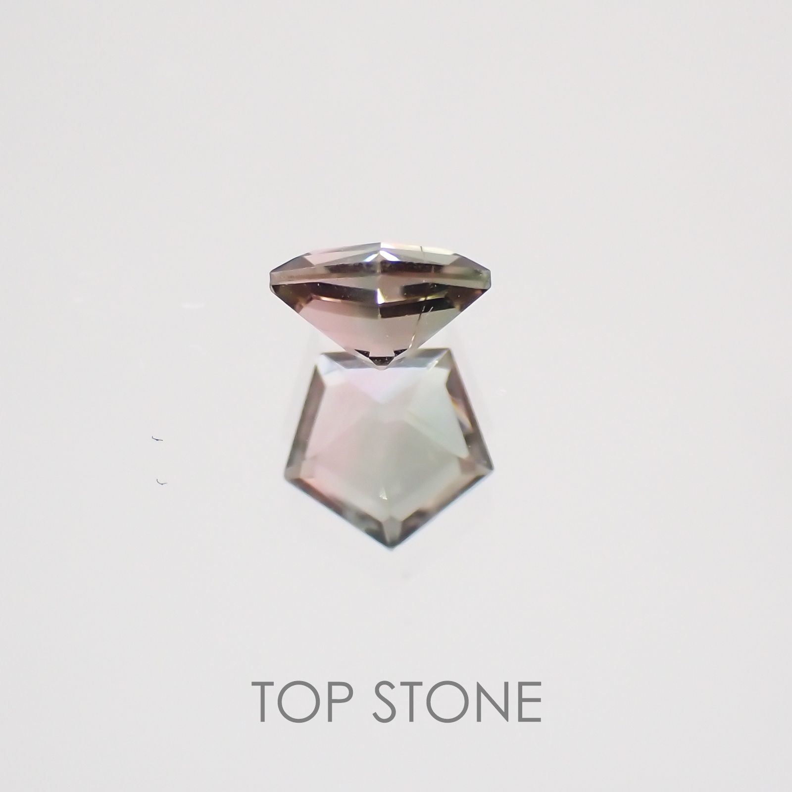 ◇ペンタゴンカット◇バイカラートルマリンSA ブラジル・アフリカ産 ルース 0.23ct[21029140]4×4mm前後