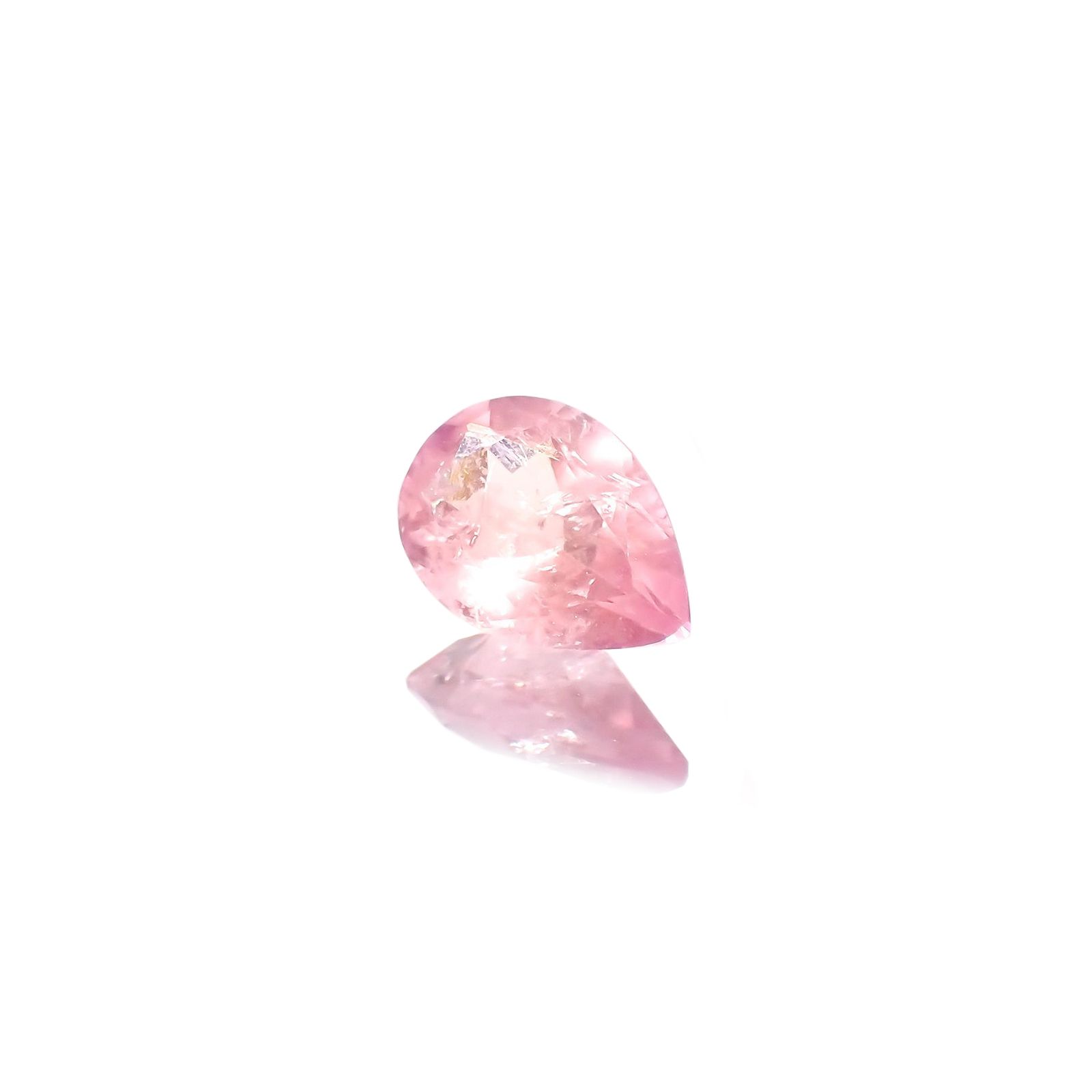 ペツォッタイト(ラズベリル)(宝石名ペツォッタイト)マダガスカル産 0.553ct ソ付(彩珠)[220114343]6.8x4.8mm前後