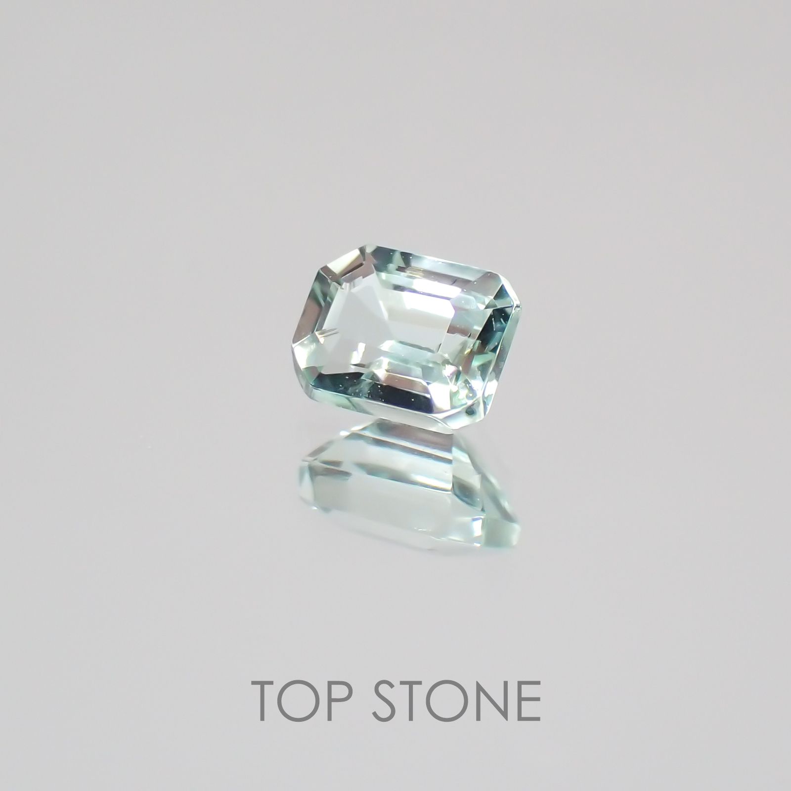 ミントベリル(グリーンベリル) ブラジル産 ルース 0.2ct[21069717]4×3.1mm前後