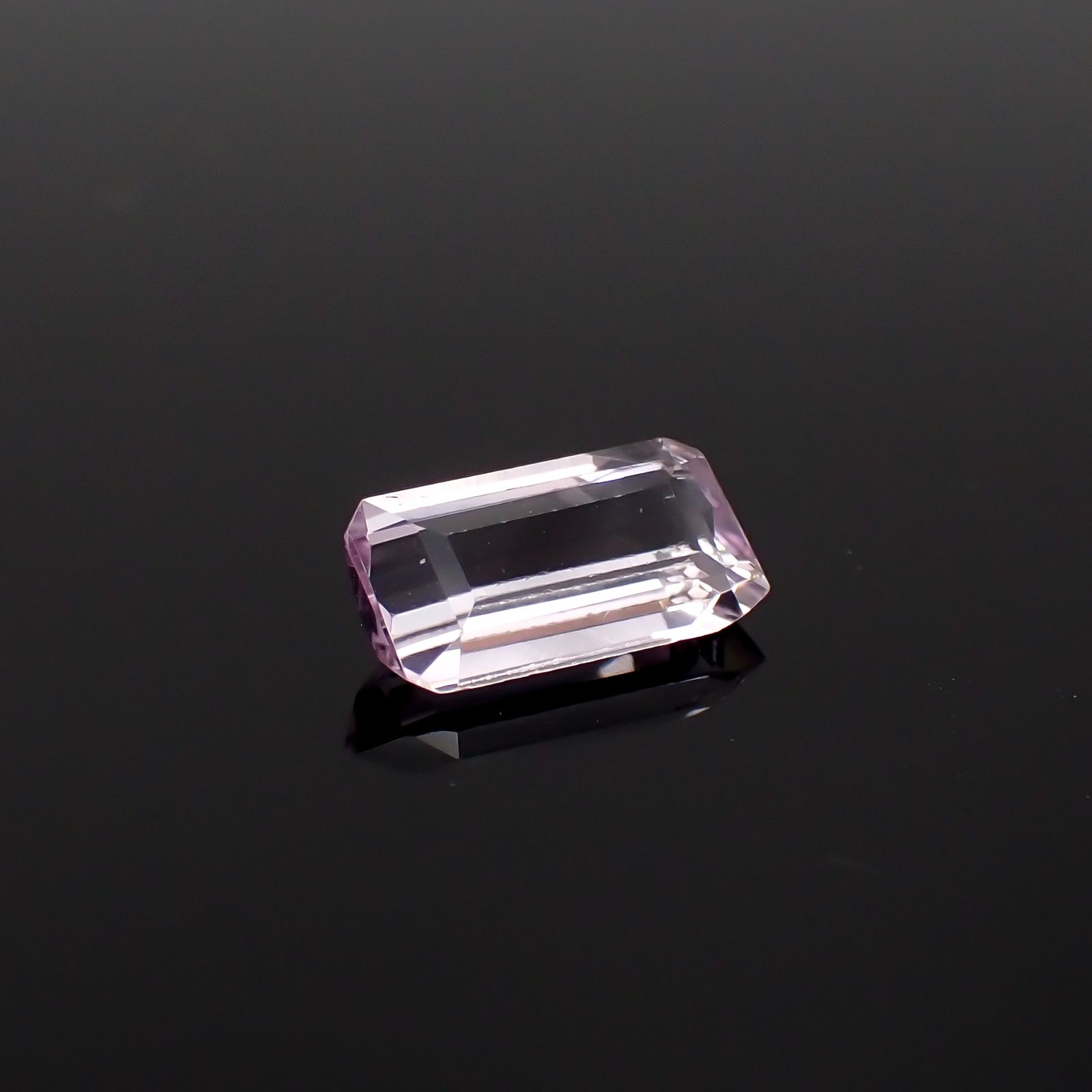 クンツァイト(宝石名クンツァイト)アフガニスタン産 1.55ct 識別済[231023870]9.5x5.5mm前後