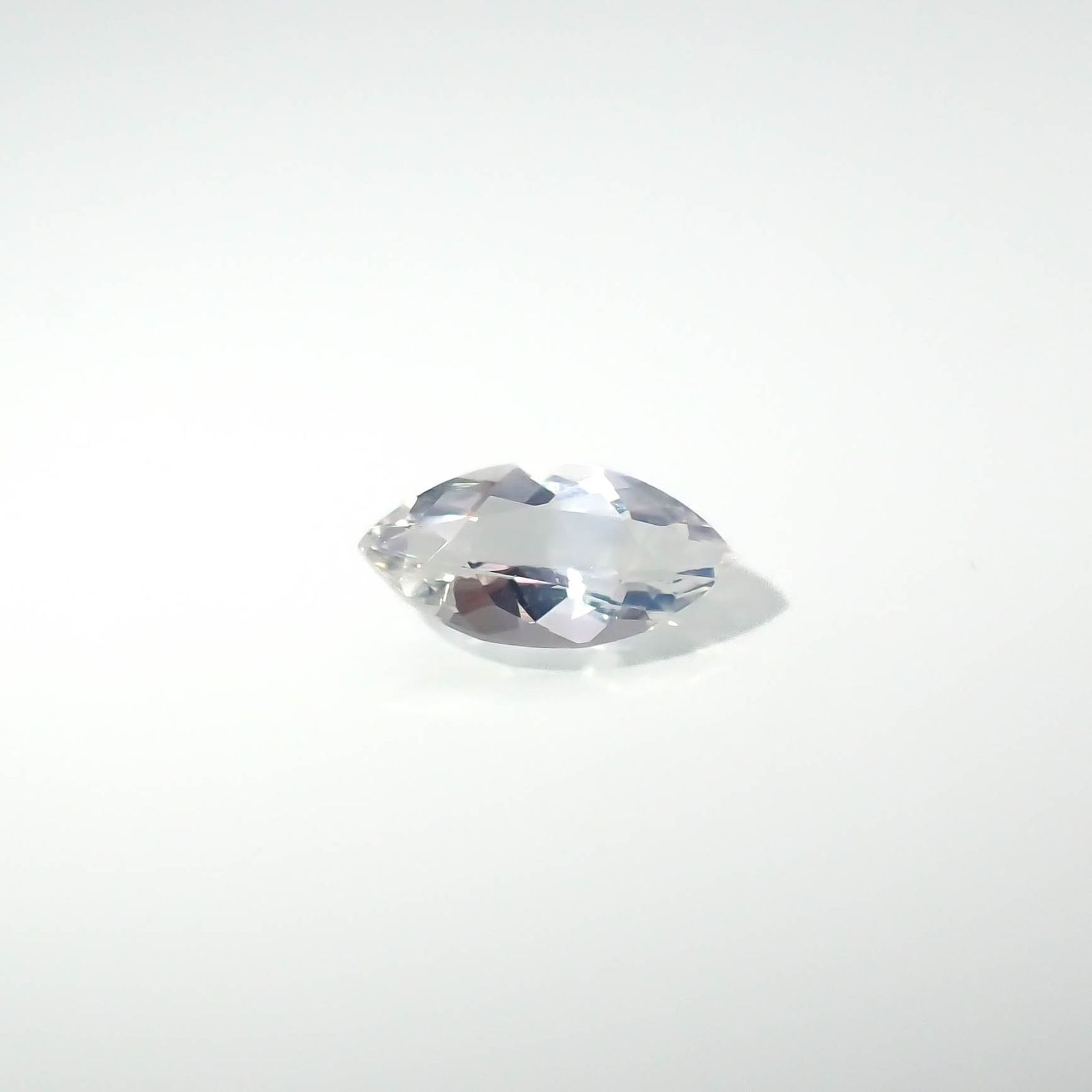 レインボームーンストーン ザンビア産 0.45ct[231224803]8x4mm前後