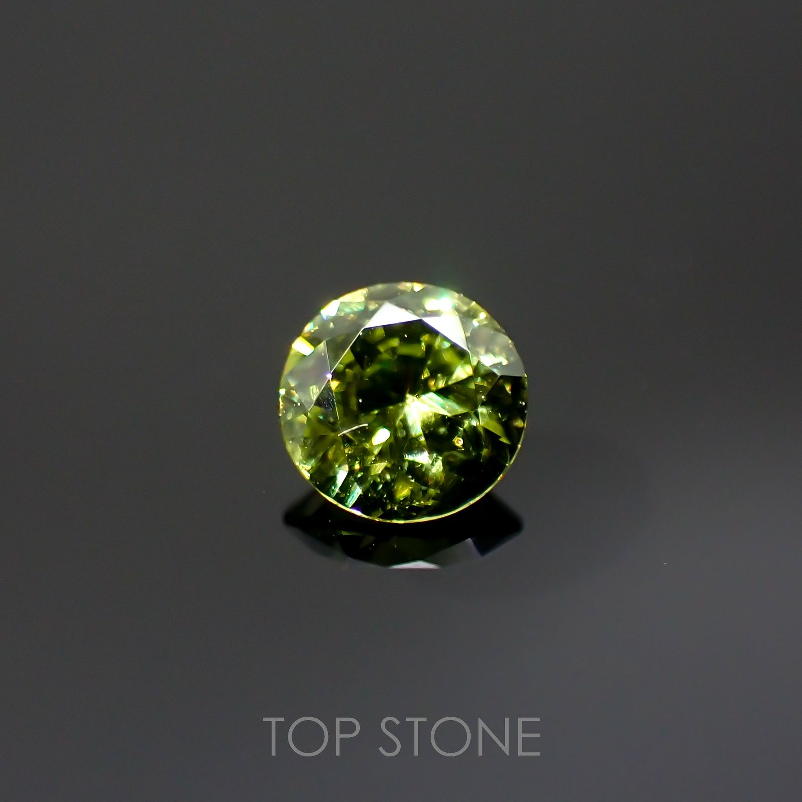 デマントイドガーネット(宝石名デマントイド・ガーネット)ロシア産 0.19ct 識別済[220616523]3.6x3.6mm前後
