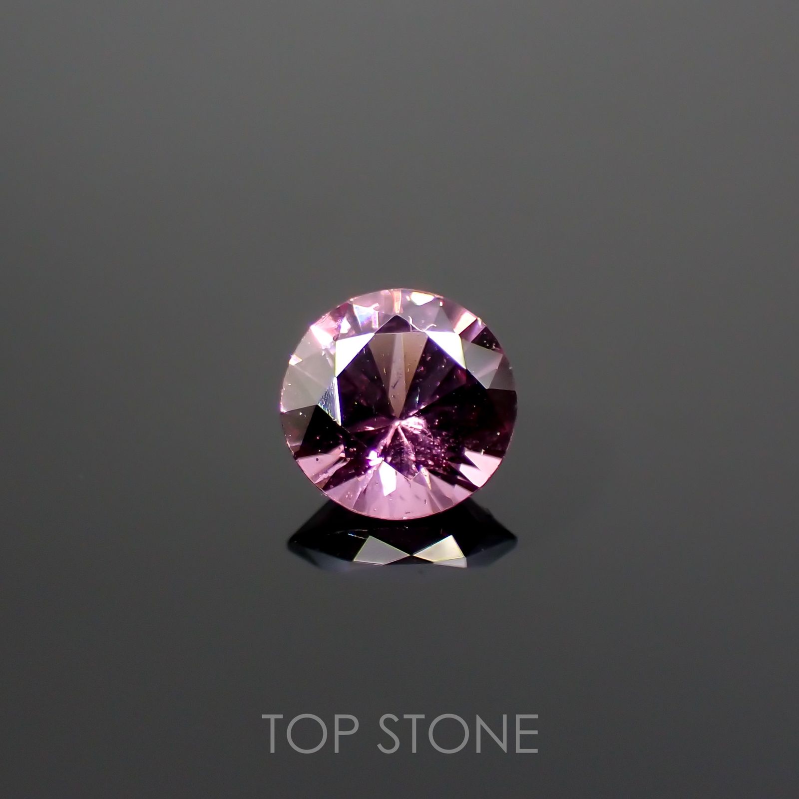 パープルピンクスピネル(宝石名スピネル)ビルマ/マダガスカル産 0.29ct 識別済[220616134]4.3x4.2mm前後