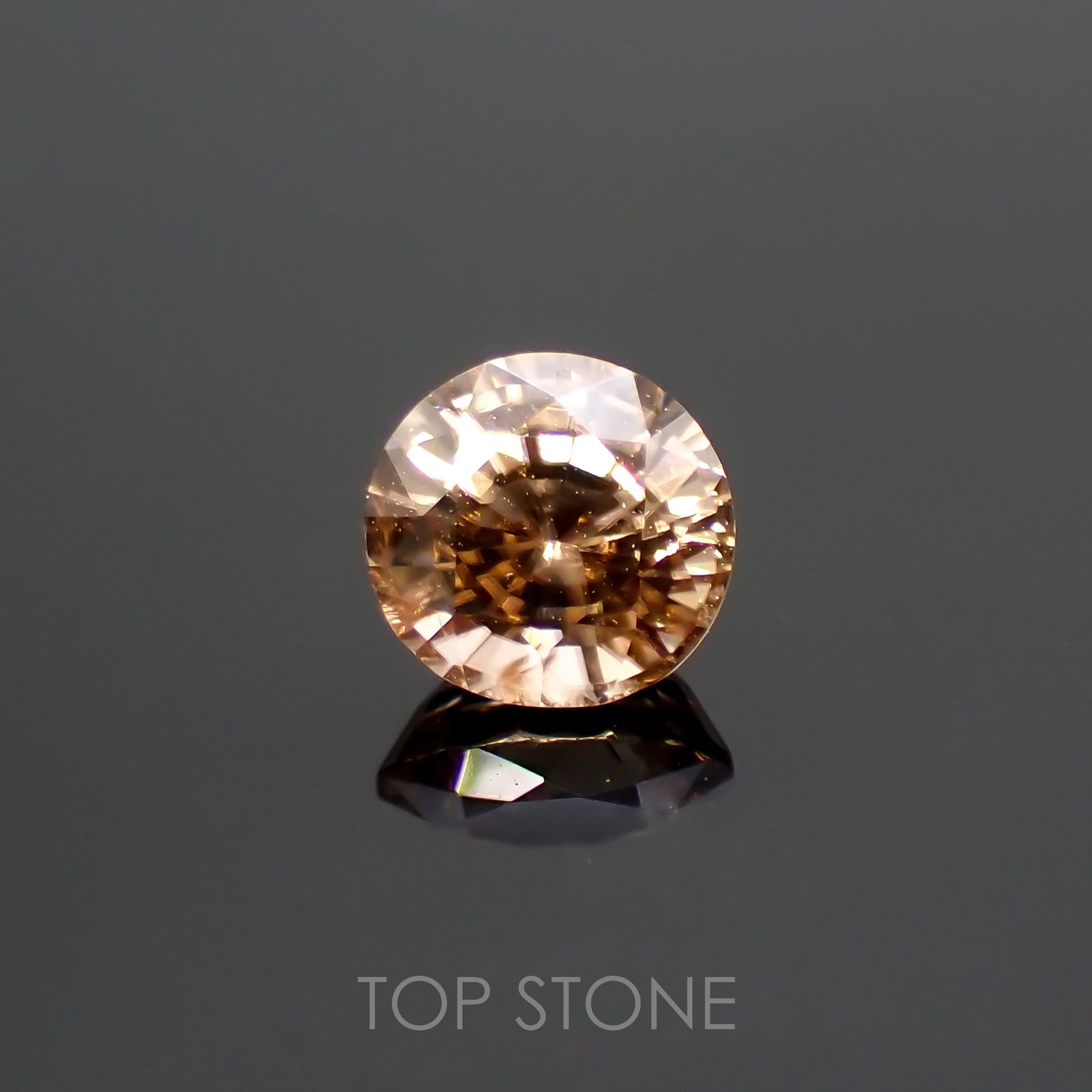 オレンジジルコン(宝石名ジルコン) スリランカ/カンボジア産 1.00ct 識別済[20128044]5.4×5.4mm前後