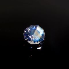 ◇カスタムカット◇レインボームーンストーン マダガスカル産 1.06ct / 7.2x6.4mm前後 [260523435]
