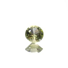 パラサイティックペリドット(宝石名ペリドット)採取地：ロシア 0.097ct 識別済[240627931]2.9x2.9mm前後