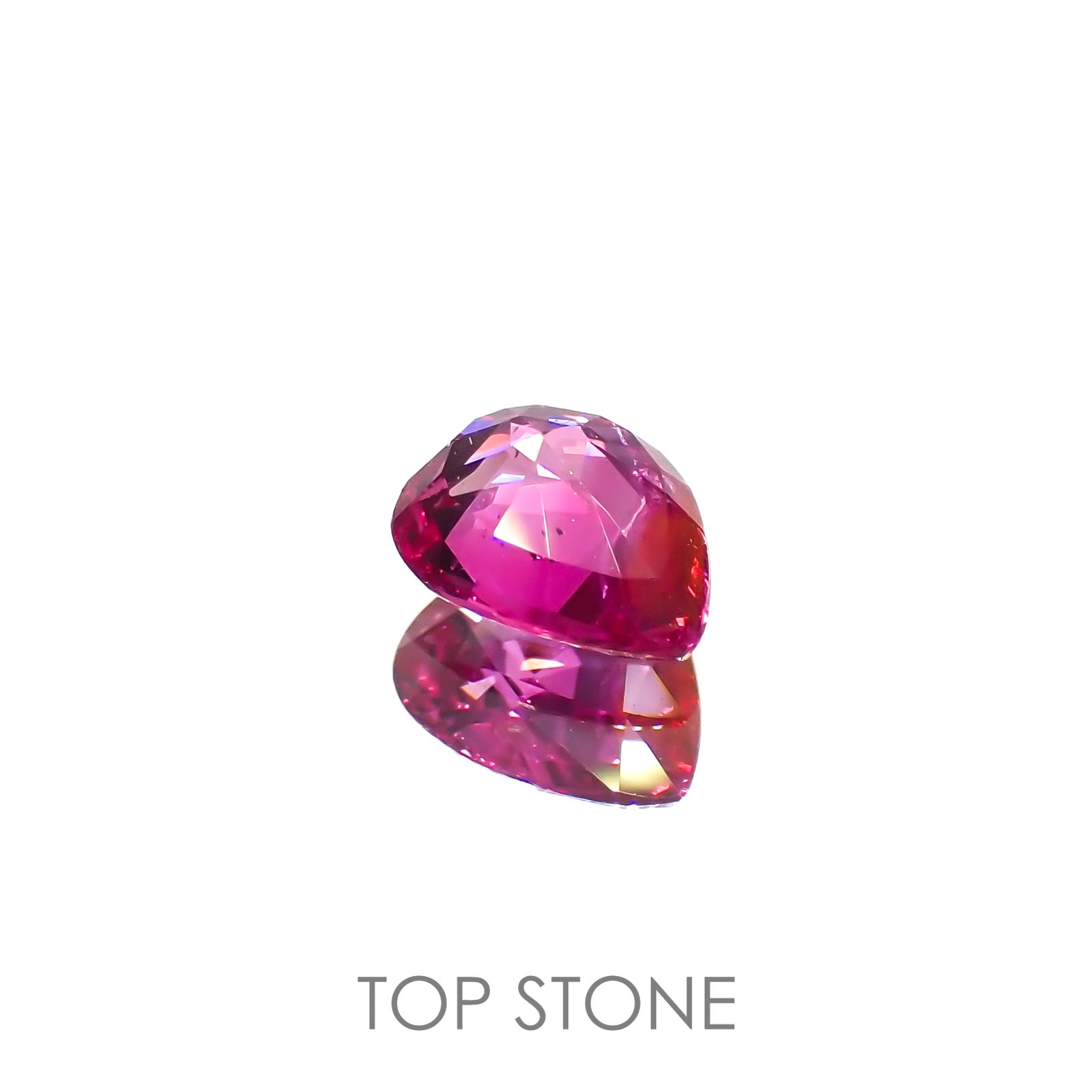 ルビー(宝石名ルビー)モザンビーク産 0.61ct 識別済[220616087]5.9x4.9mm前後