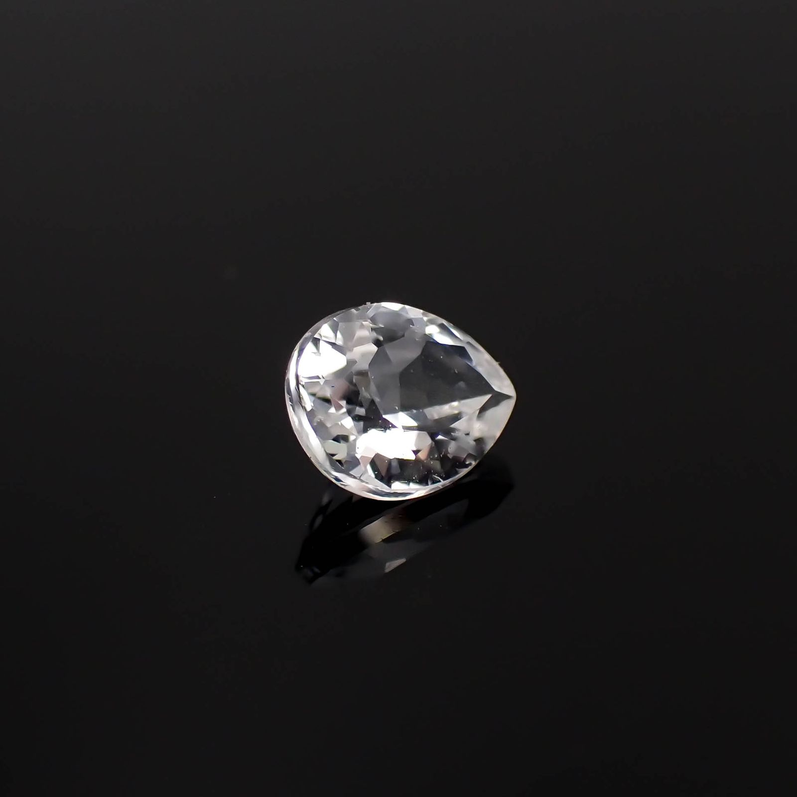 フェナカイト(宝石名フェナカイト)マダガスカル/ブラジル産 0.33ct 識別済[230522030]5.1x4.1mm前後