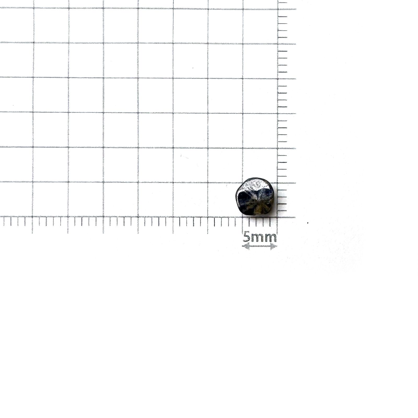 トラピッチェサファイア 原石スライス磨き ビルマ産 0.94ct [250430186]5.8x5.6mm前後
