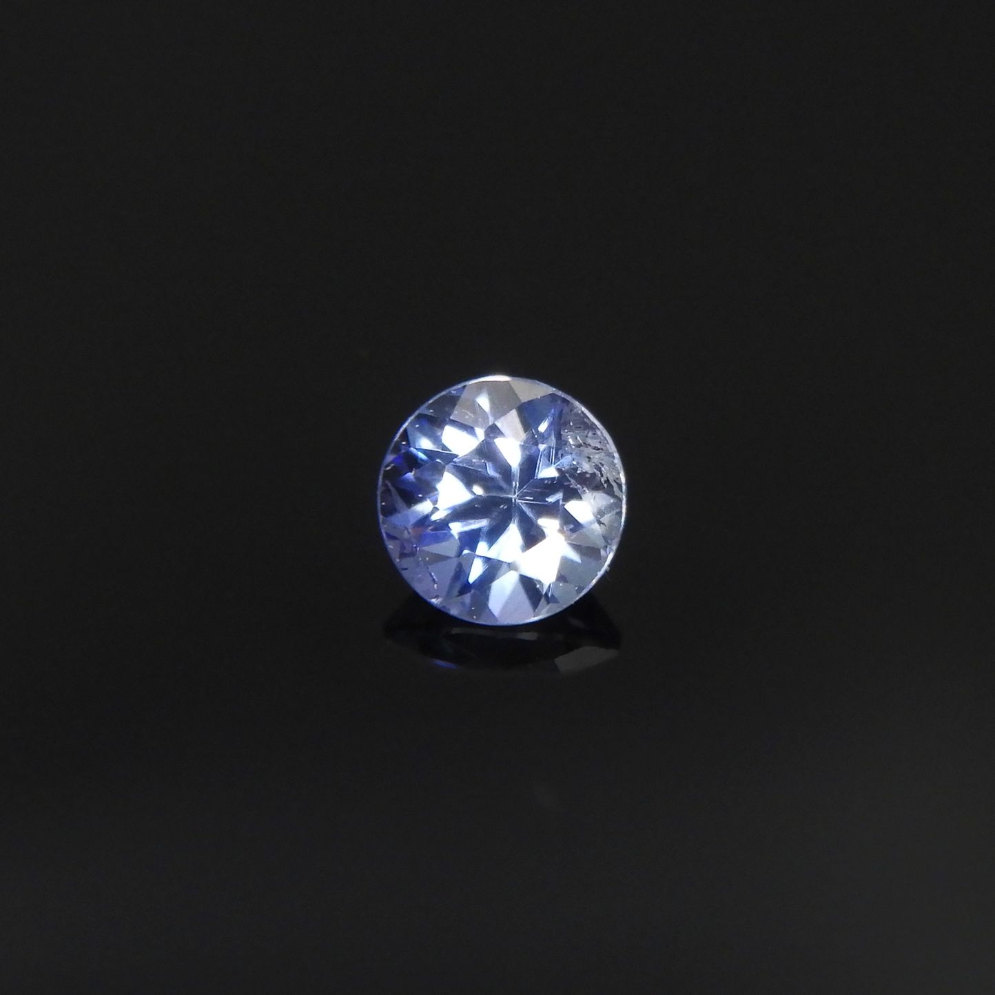 ベニトアイト アメリカ・カリフォルニア州産 0.098ct[230521982]2.7x2.7mm前後